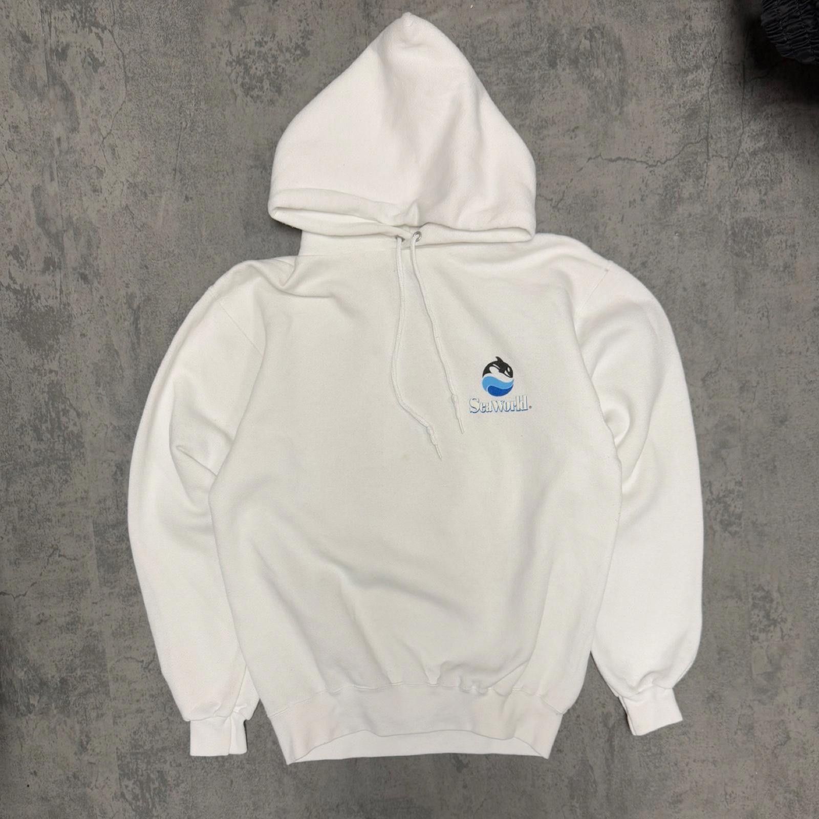 Tultex 90s Sea World Hoodie — M — Size US M / EU 48-50 / 2 - 2 Thumbnail