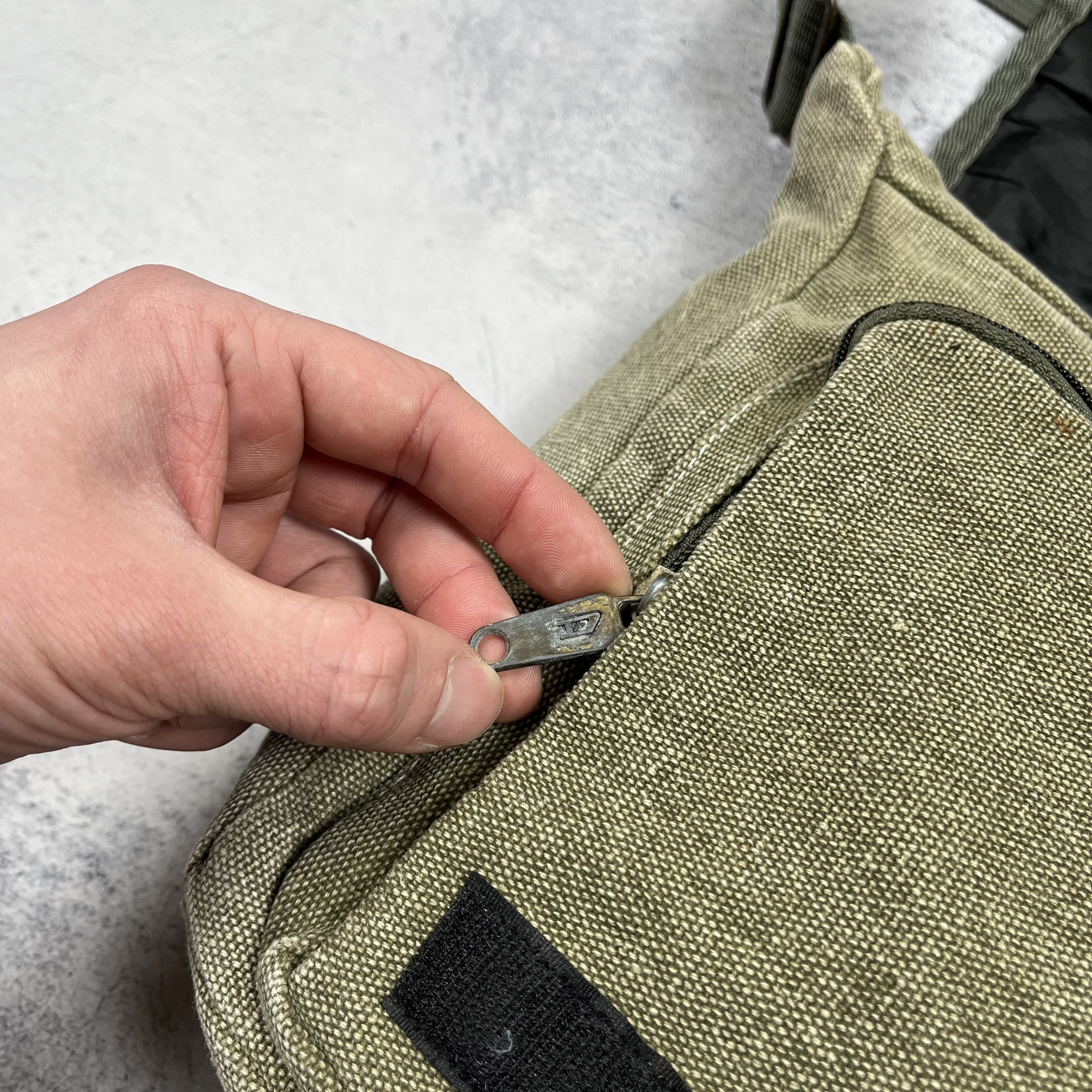 Diesel Vintage Diesel Military Y2K Crossbody Bag 2000’s Size ONE SIZE - 12 Thumbnail