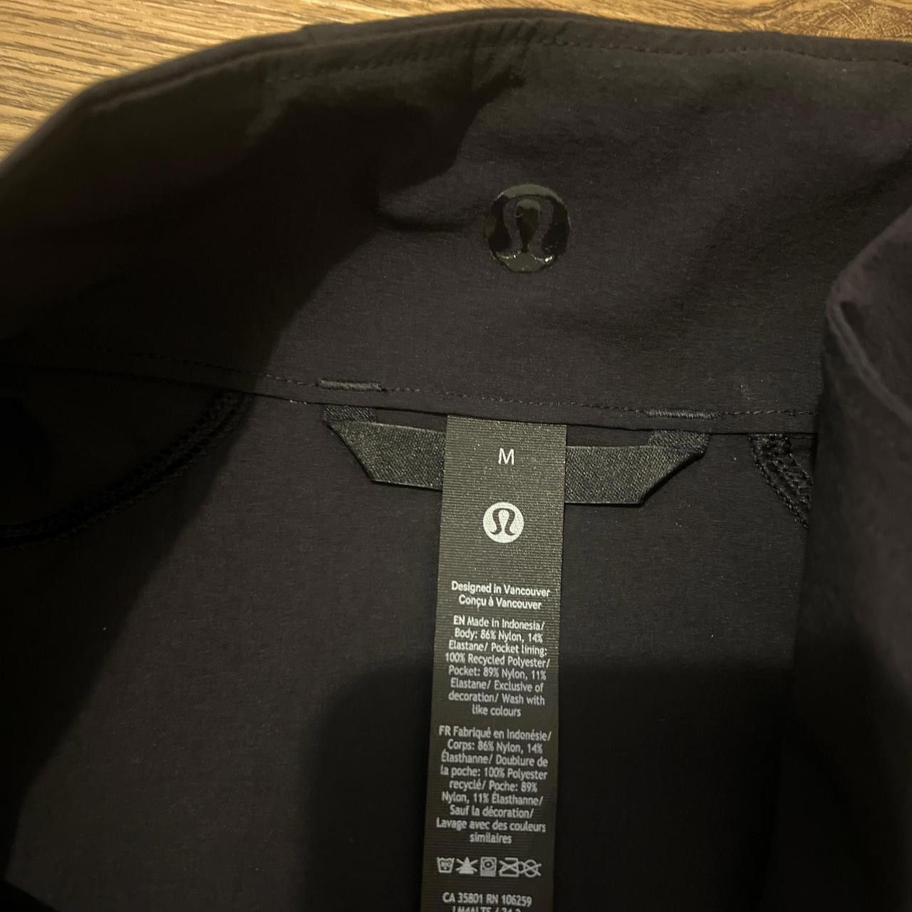 Designer Lululemon Sojourn Windbreaker Jacket Size US M / EU 48-50 / 2 - 3 Thumbnail