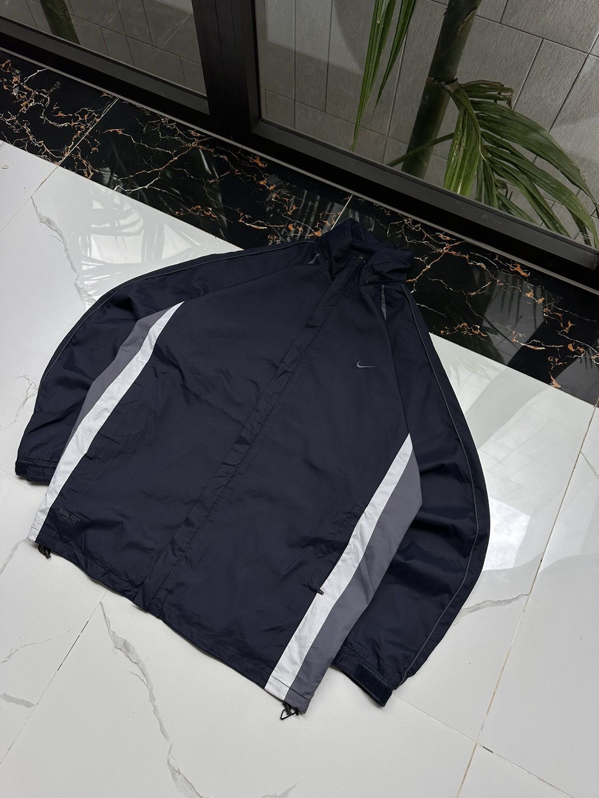 Nike × Vintage NIKE VINTAGE BASIC LOGO STREETWEAR LIGHT JACKET Size US XL / EU 56 / 4 - 3 Thumbnail