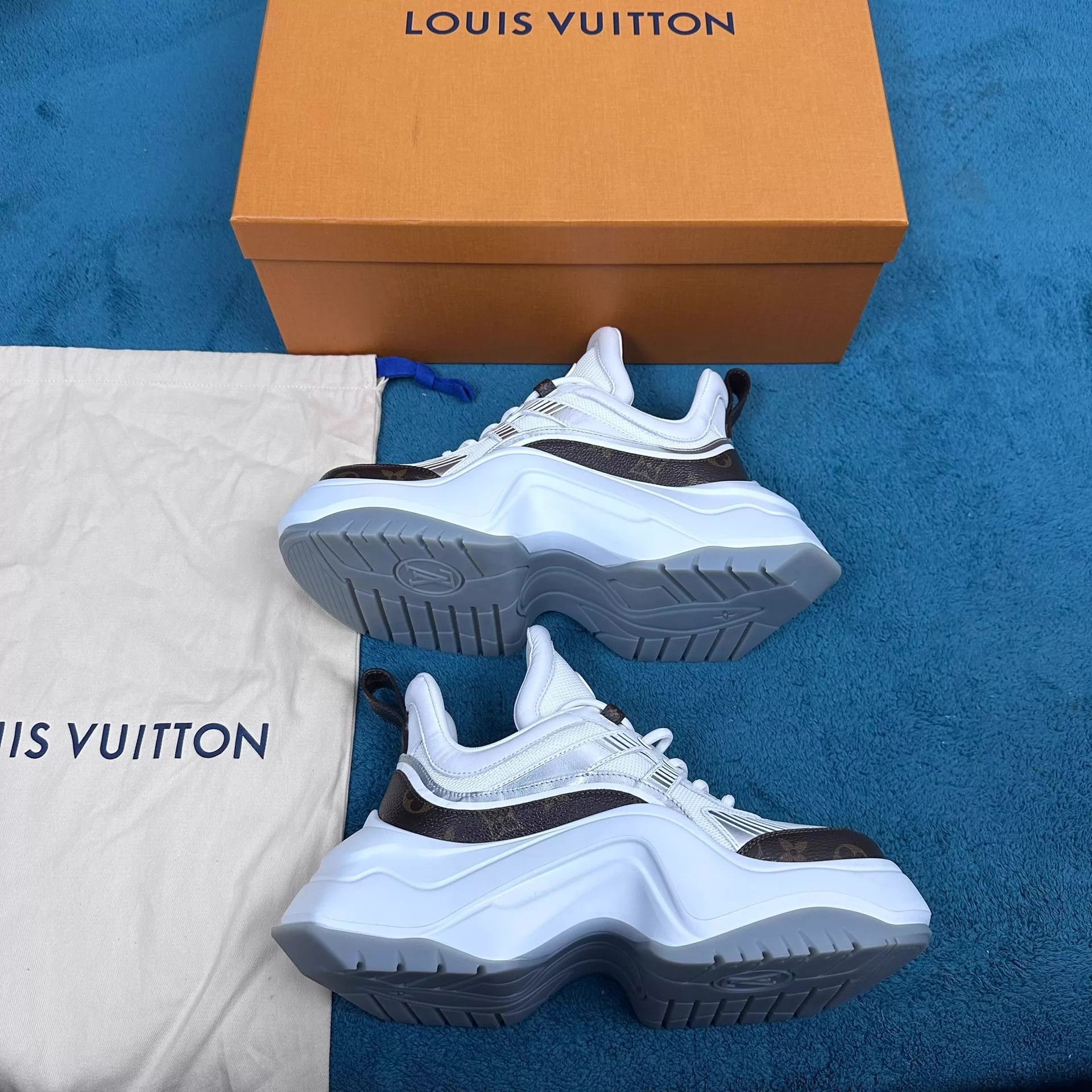 Louis Vuitton LV 2.0 White Brown Dad Shoe Size US 7.5 / IT 37.5 - 3 Thumbnail