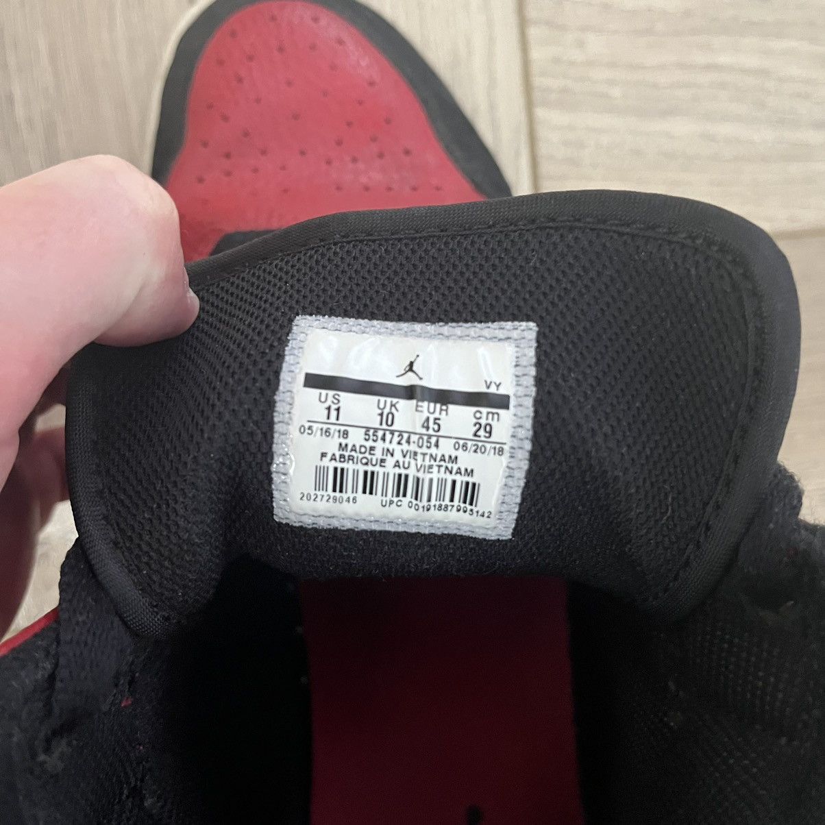 Jordan Brand Nike Air Jordan 1 Mid Reverse Bred Sneakers Size US 11 / EU 44 - 6 Thumbnail