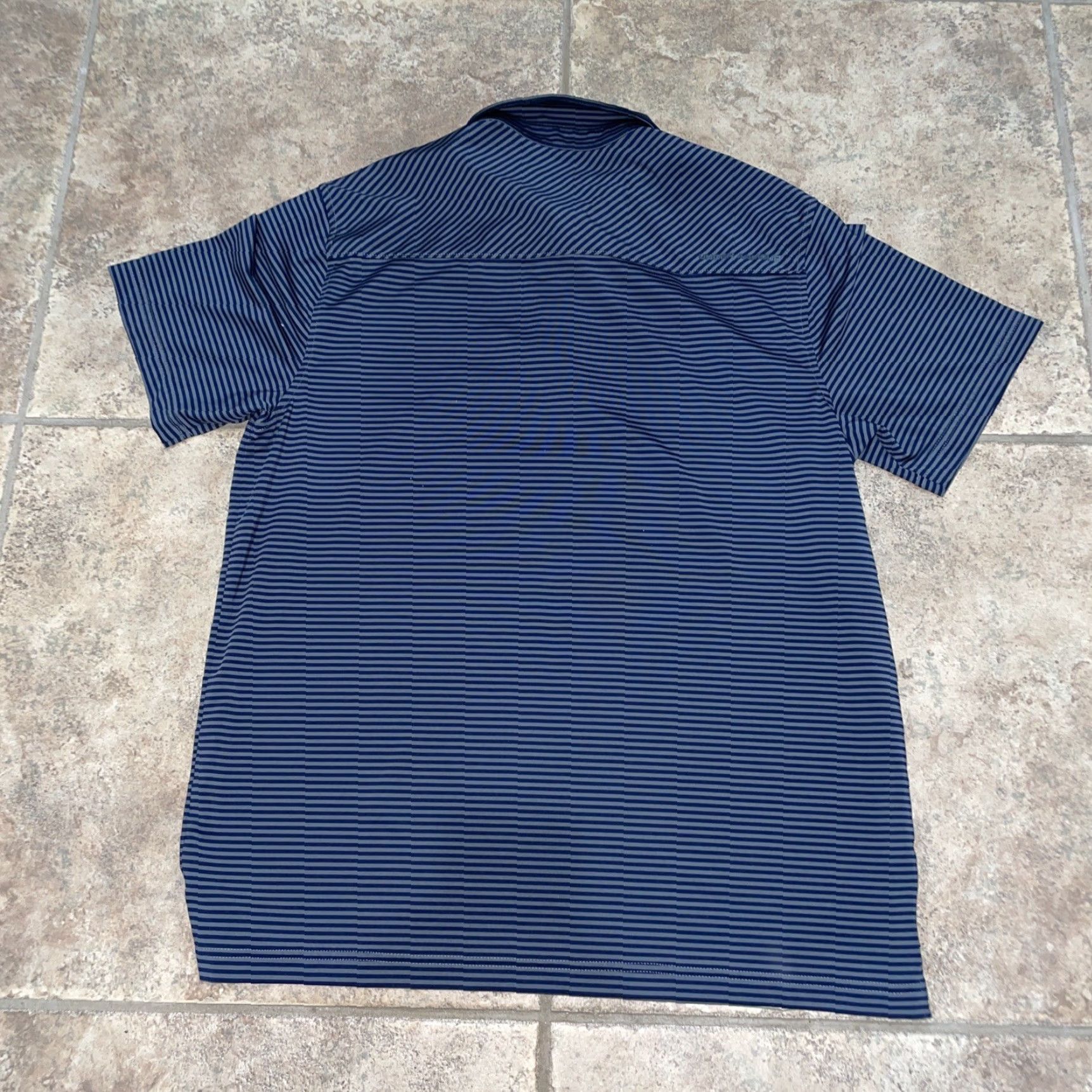 Under Armour Under Armour Striped Gray Polo Golf Shirt Mens Size L Size US L / EU 52-54 / 3 - 5 Thumbnail