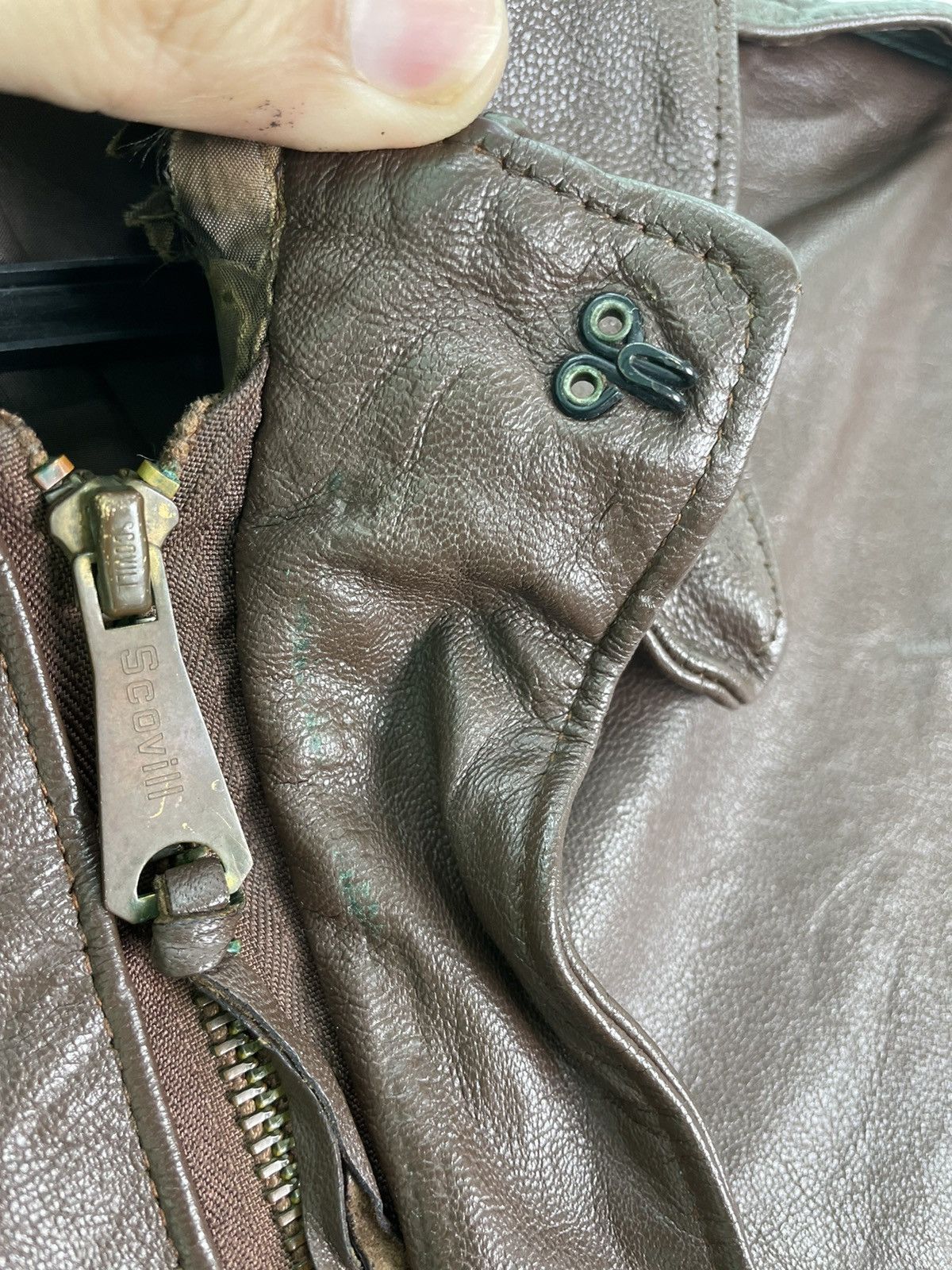 Vintage × Willis & Geiger Vtg Willis & Geiger A2 leather flight bomber USAF jacket Size US XXS / EU 40 - 3 Thumbnail