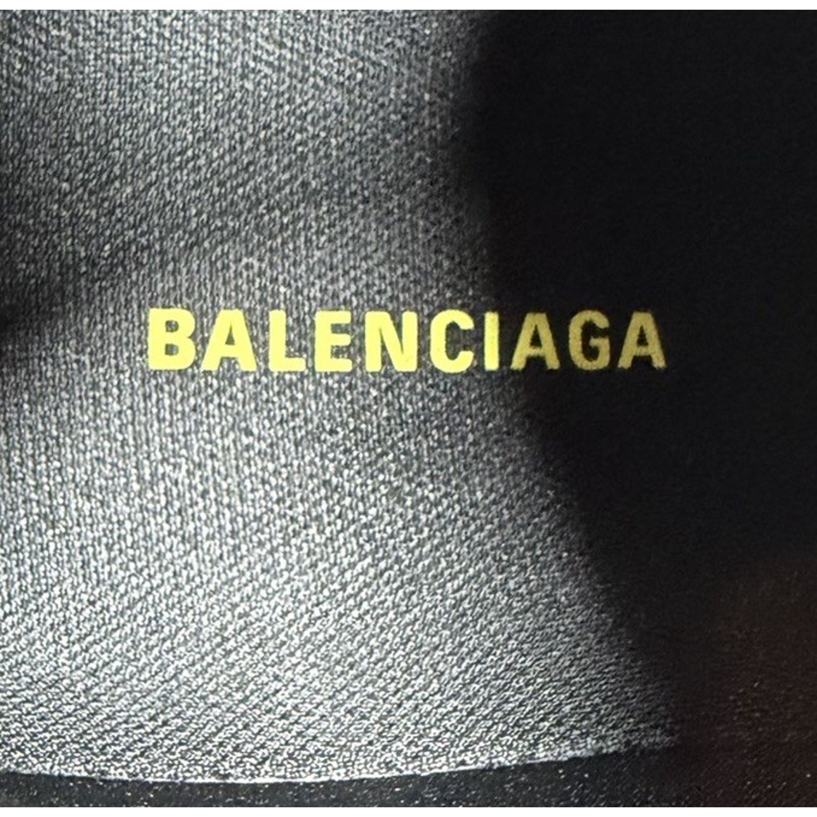 Balenciaga Size 41EU/8US - Balenciaga Runner White Yellow Blue NEW! Size US 8 / EU 41 - 9 Thumbnail