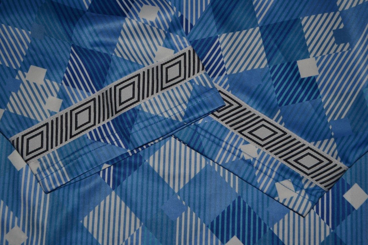 Umbro UMBRO ENGLAND 1990/1992 THIRD FOOTBALL SHIRT SCORE DRAW Size US L / EU 52-54 / 3 - 7 Thumbnail