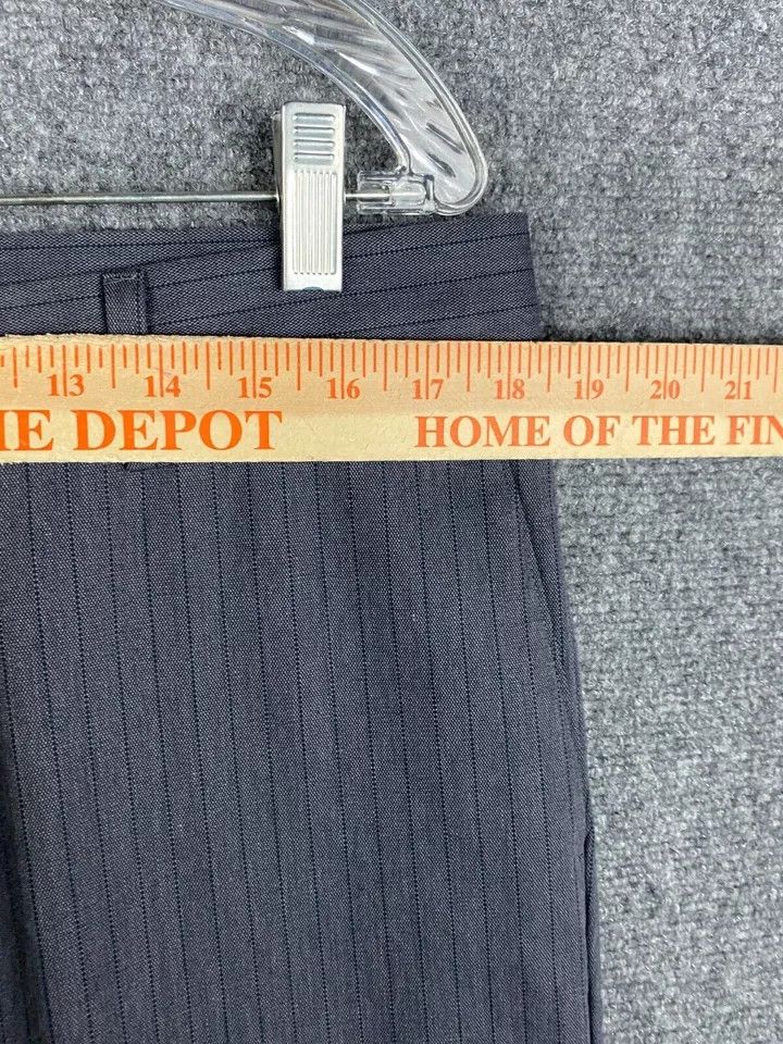 Dockers Dockers Signature Khakis Men's 36x30 Straight Fit D2 Cotton Size US 36 / EU 52 - 4 Thumbnail