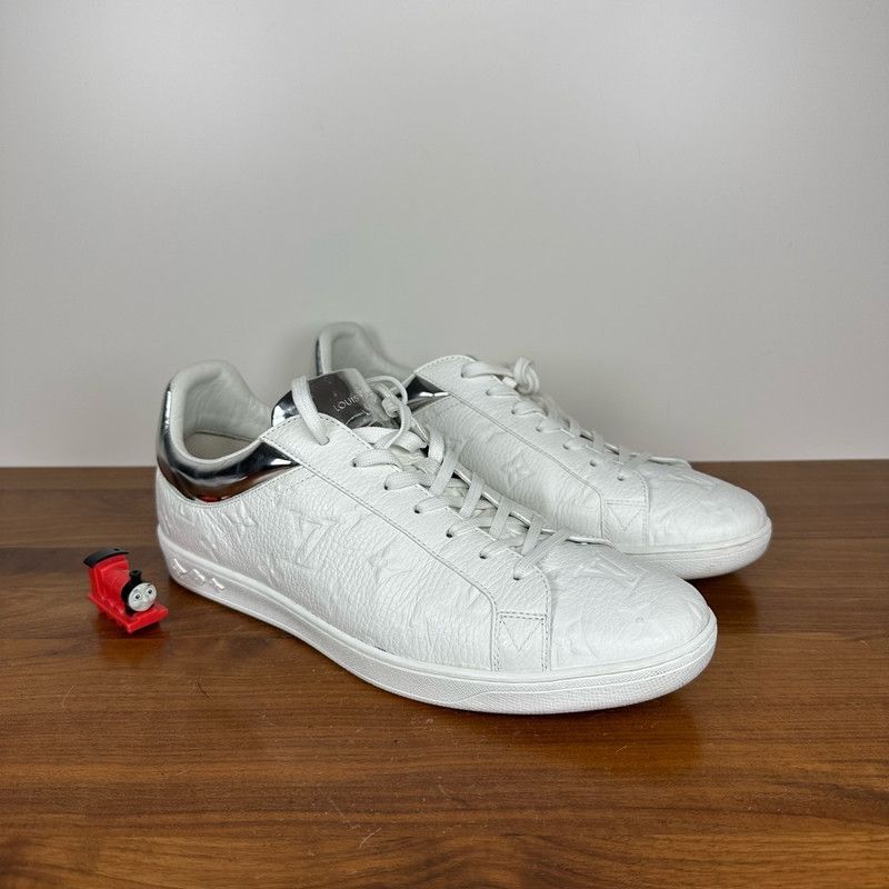 Louis Vuitton Monogram Low-Top Fashion Sneakers 0079