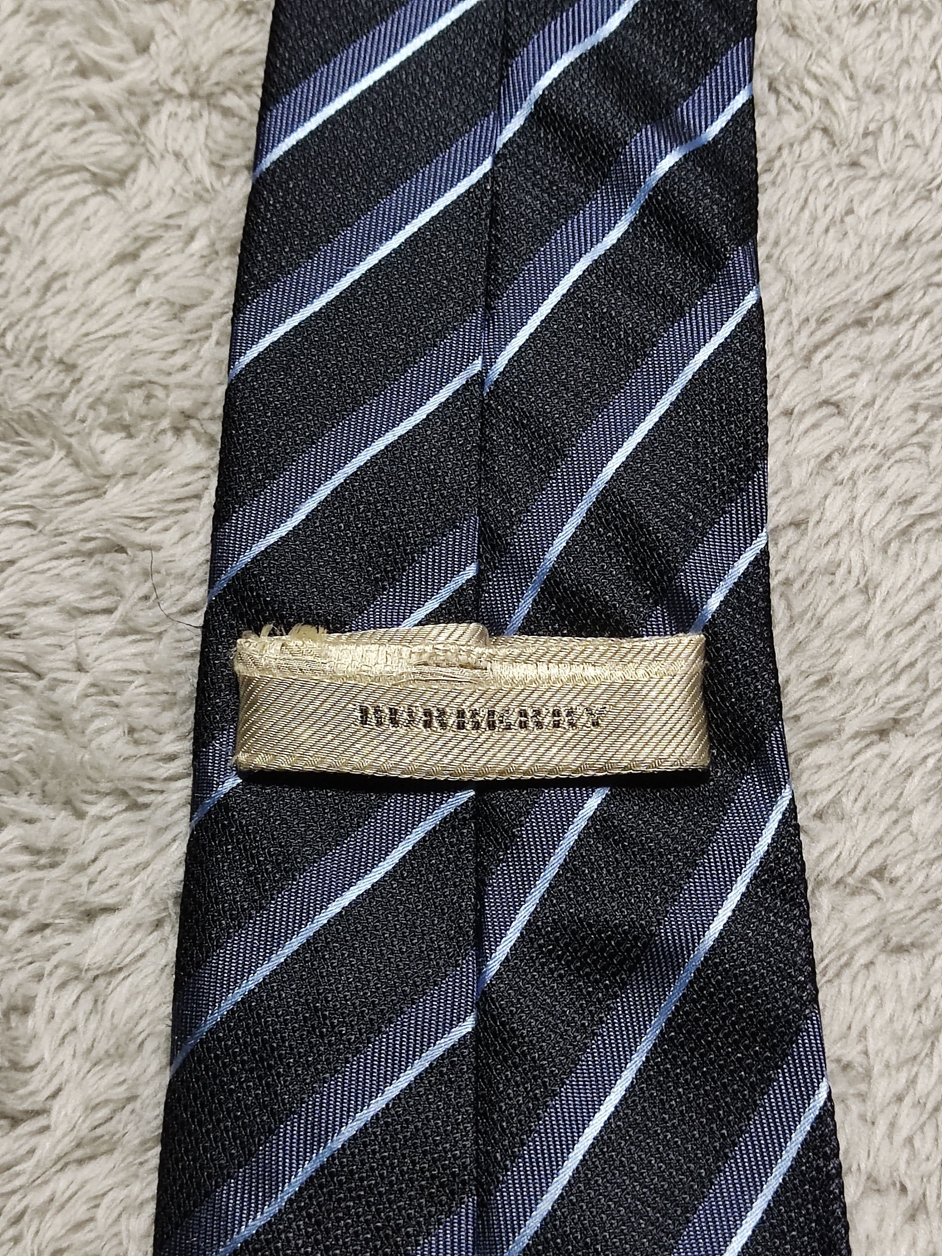 Burberry Vintage 2 bundle BURBERRYS Striped/Geometric Silk Tie Size ONE SIZE - 14 Thumbnail