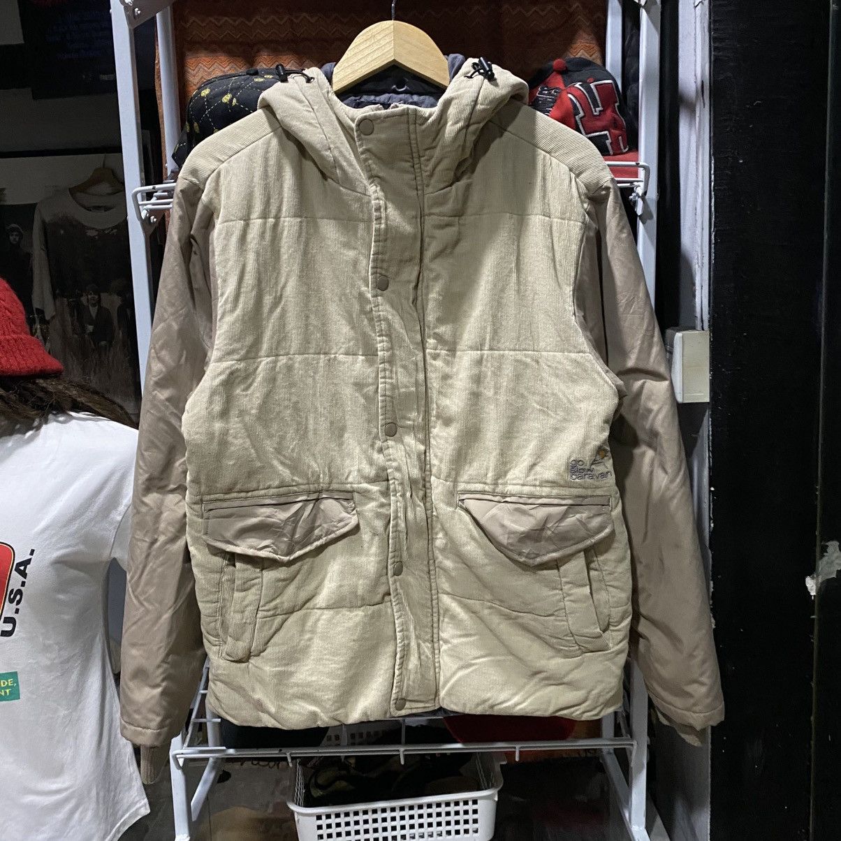 Go slow caravan Corduroy Hooded Light Puffer Jacket