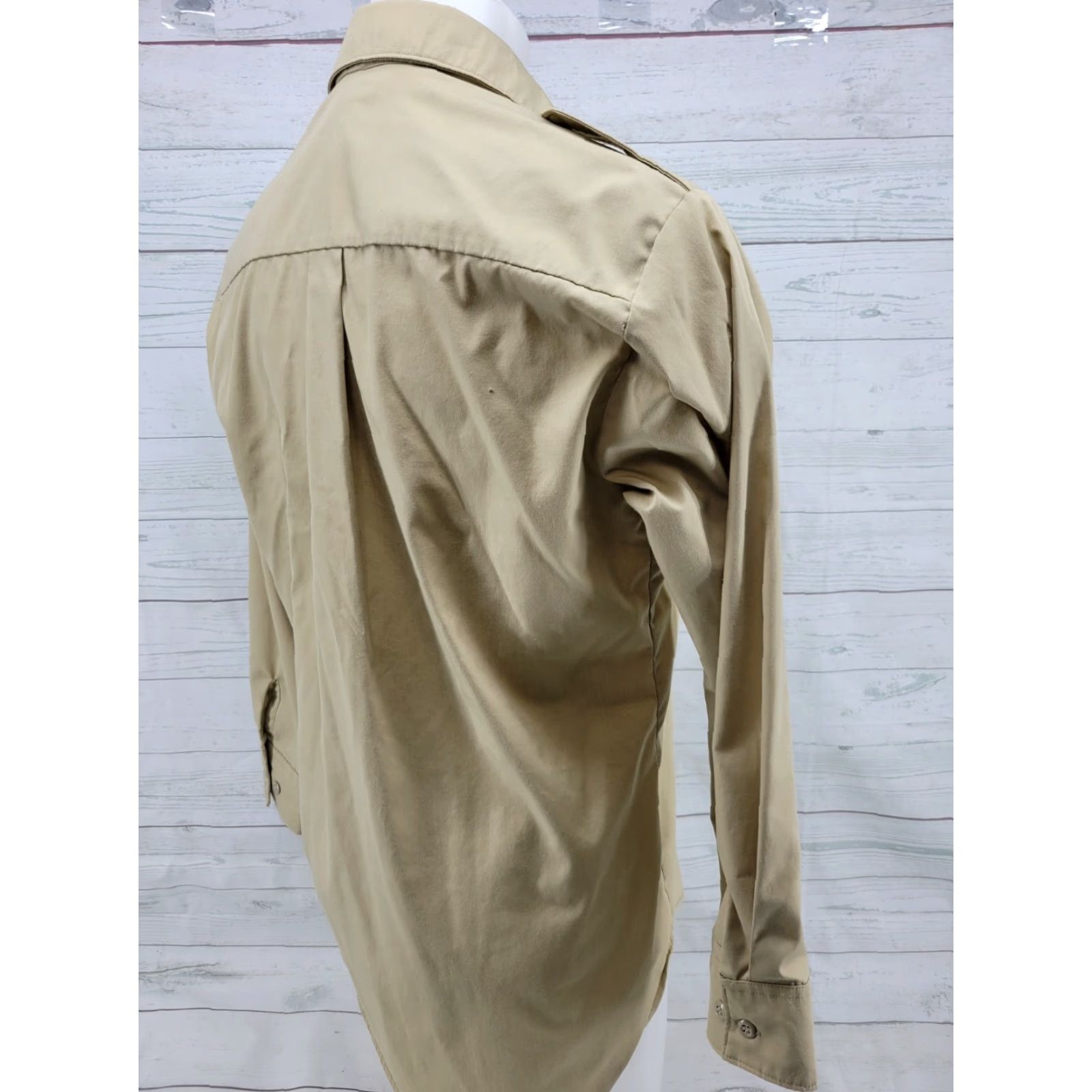 Vintage 10X Shirt Long Sleeve Tan Khaki Button-Front Canvas Polyester Beig​e Beige Casual Men Size L Vintage: No Mens Size US L / EU 52-54 / 3 - 5 Thumbnail