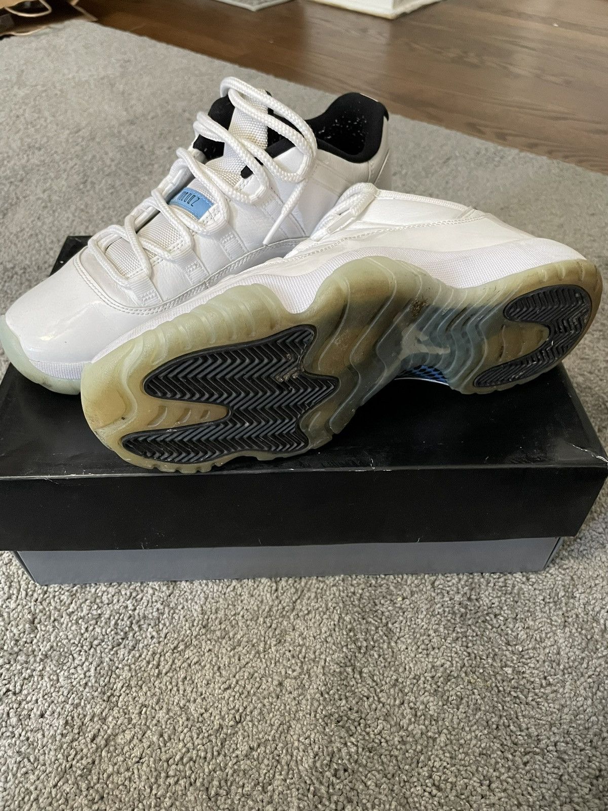 Jordan Brand Jordan 11 low legend blue Size US 9 / EU 42 - 2 Thumbnail