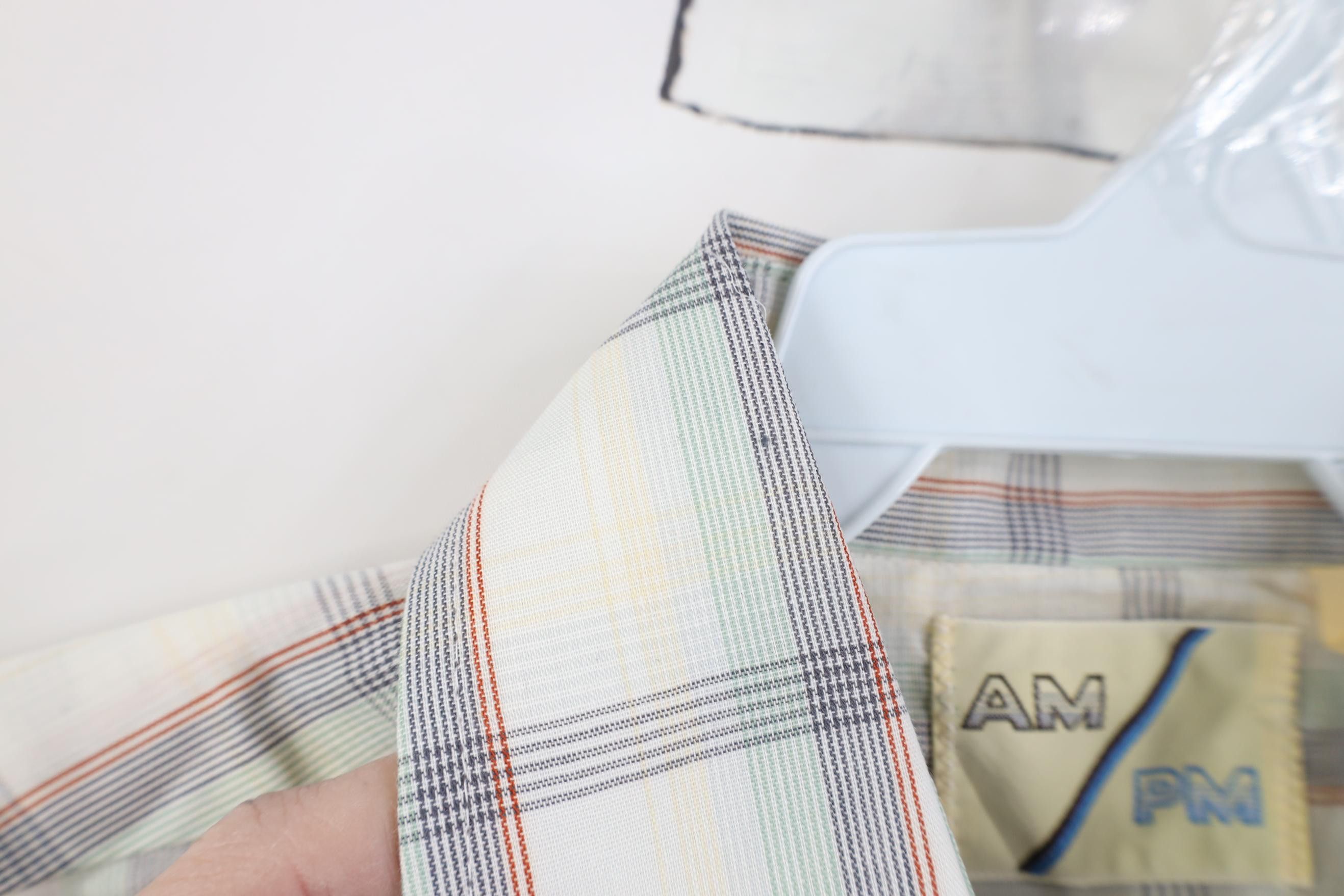 Vintage Vintage 70s Streetwear Rainbow Dagger Collar Button Shirt Size US M / EU 48-50 / 2 - 5 Thumbnail