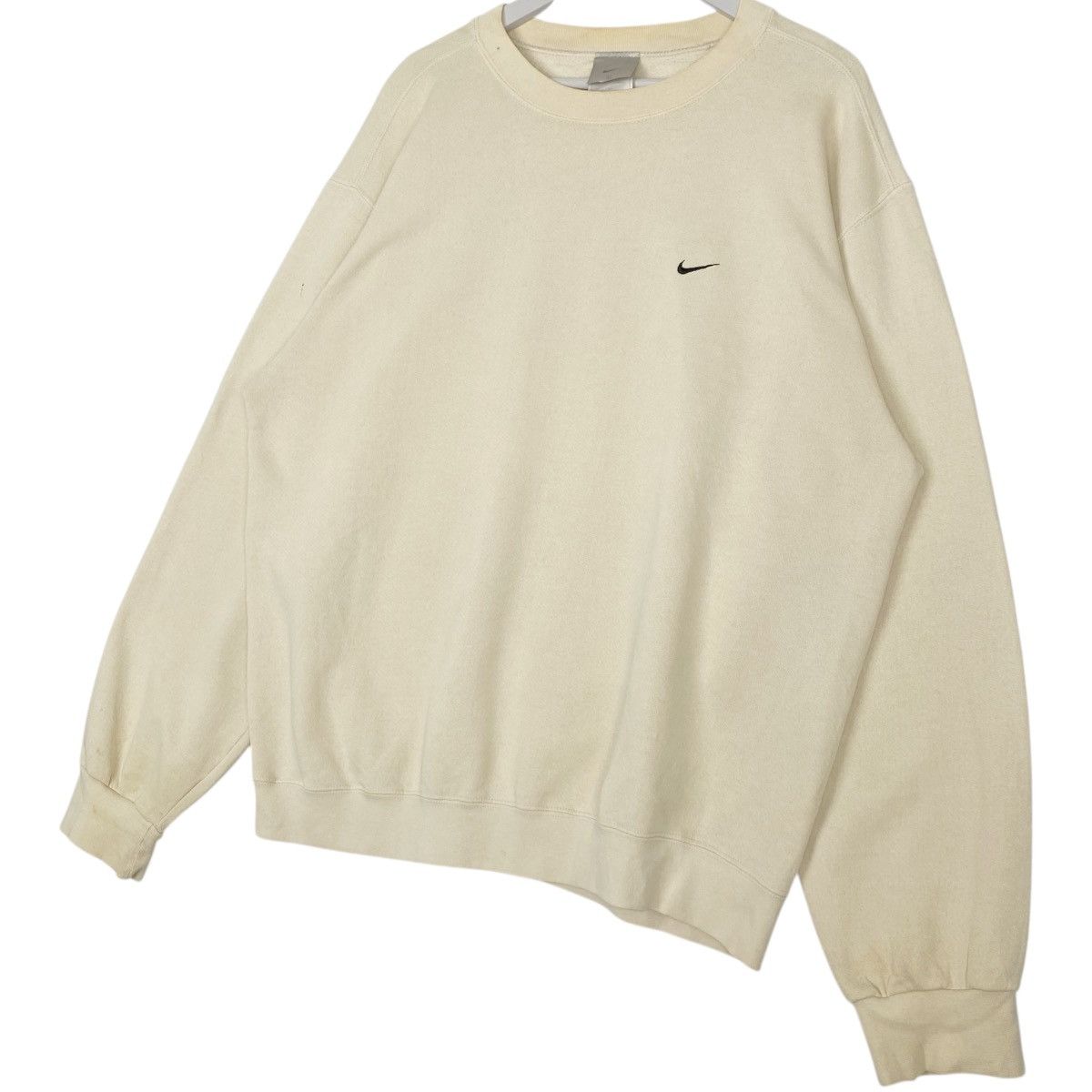Other Vintage Nike Small Embroidered Beige Pullover Jumper Size L Size US L / EU 52-54 / 3 - 2 Thumbnail