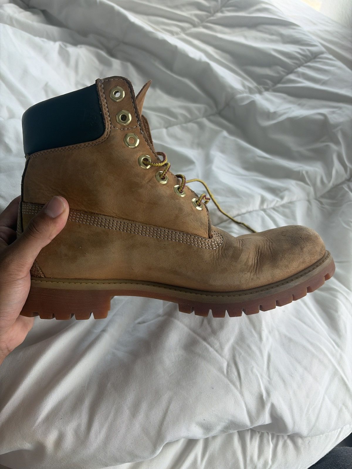 Timberland used butter timbs Size US 9 / EU 42 - 2 Thumbnail
