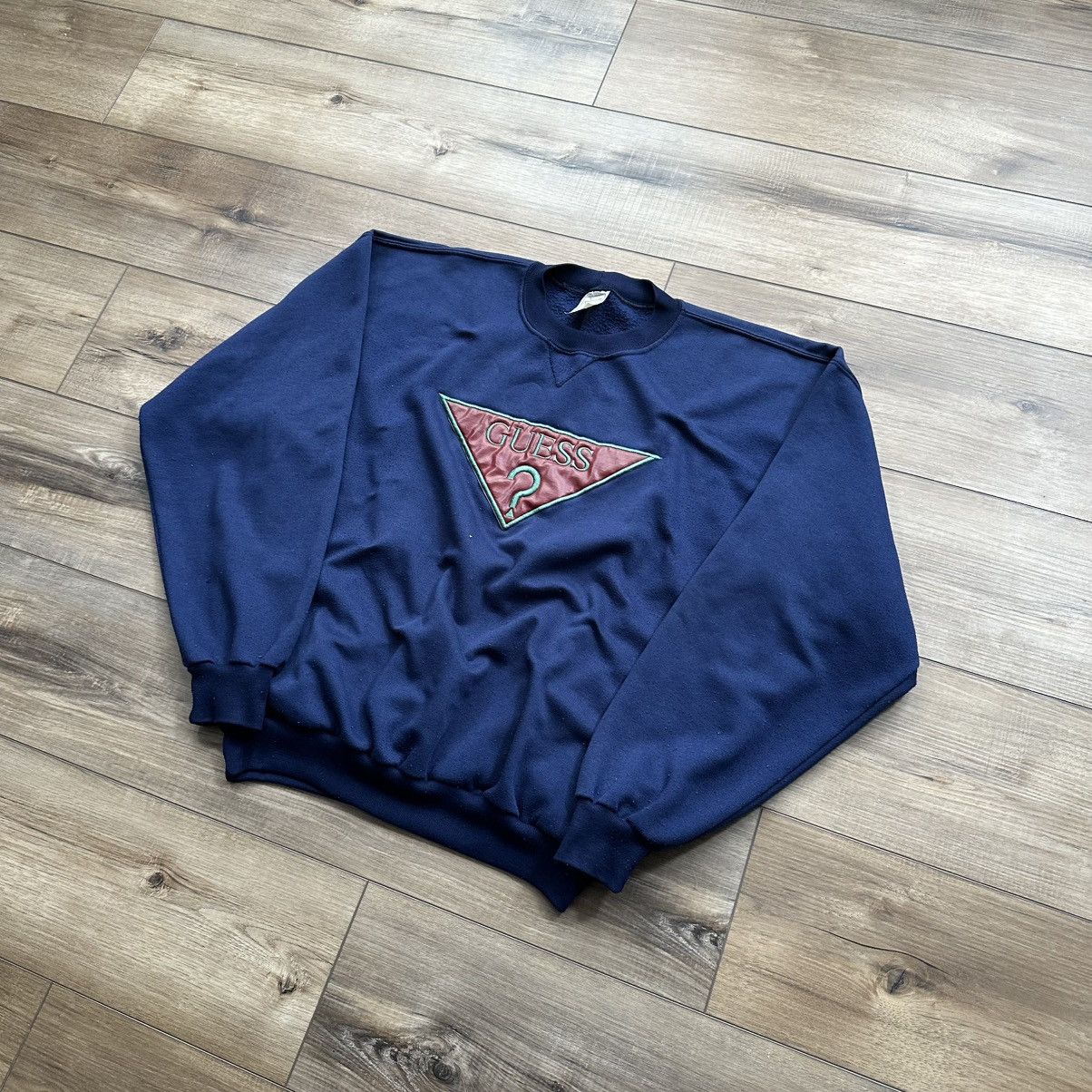 Guess Vintage 90s GUESS Embroidered Crewneck Sweatshirt Size US L / EU 52-54 / 3 - 3 Thumbnail