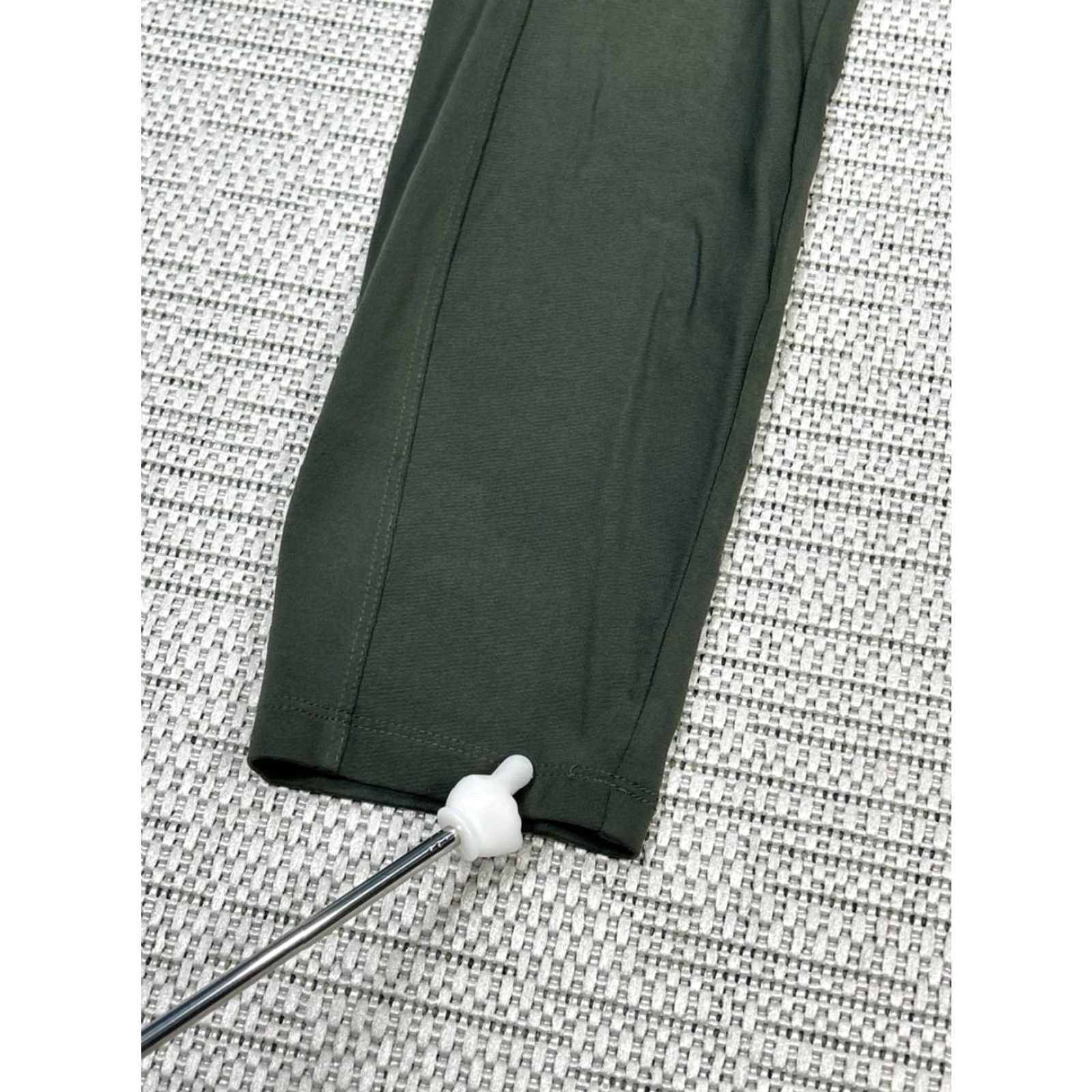 Athleta Athleta Headlands Hybrid Cargo Leggings Womens 4 Petite Green Nylon Mid Rise Size 27" / US 4 / IT 40 - 4 Thumbnail