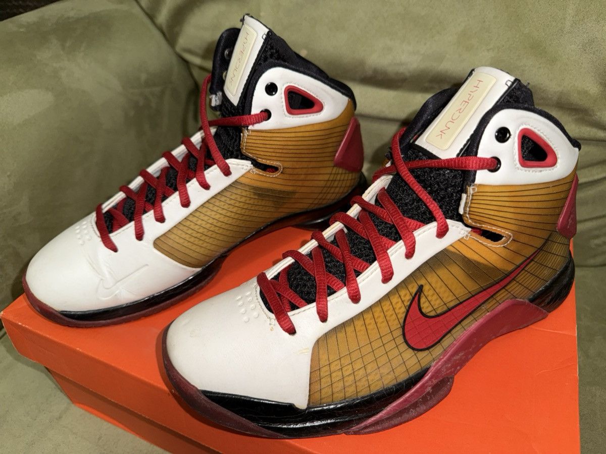 Nike Nike Hyperdunk “White/Varsity Red” 2008 Olympics Kobe EXC! Size US 8 / EU 41 - 2 Thumbnail