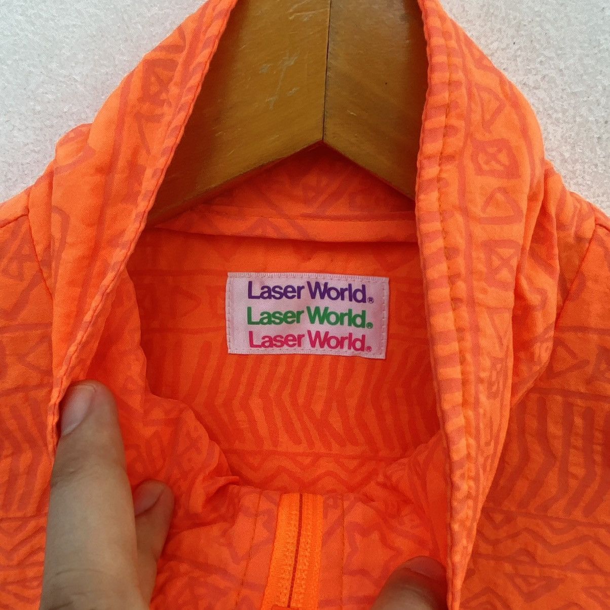 Mizuno Vintage 90s Lazer World Fullprint by Mizuno Light Jacket | M Size US M / EU 48-50 / 2 - 3 Thumbnail