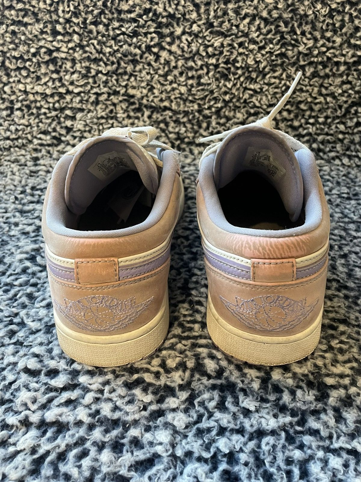 Jordan Brand Jordan 1 Low Arctic Punch Size US 9.5 / EU 42-43 - 4 Thumbnail