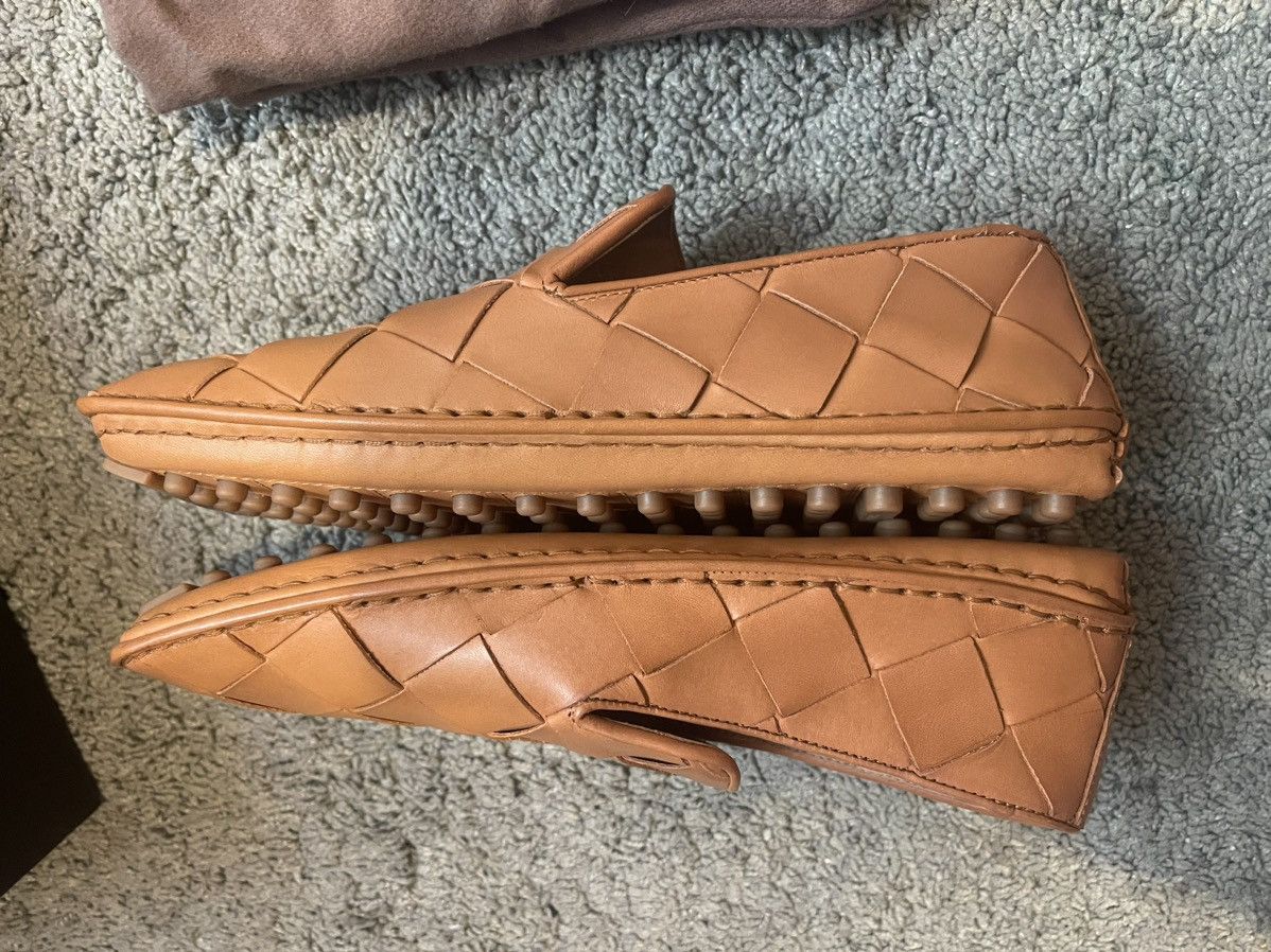 Bottega Veneta Bottega veneta driving loafer douglas brown caramel color Size US 7 / EU 40 - 4 Thumbnail