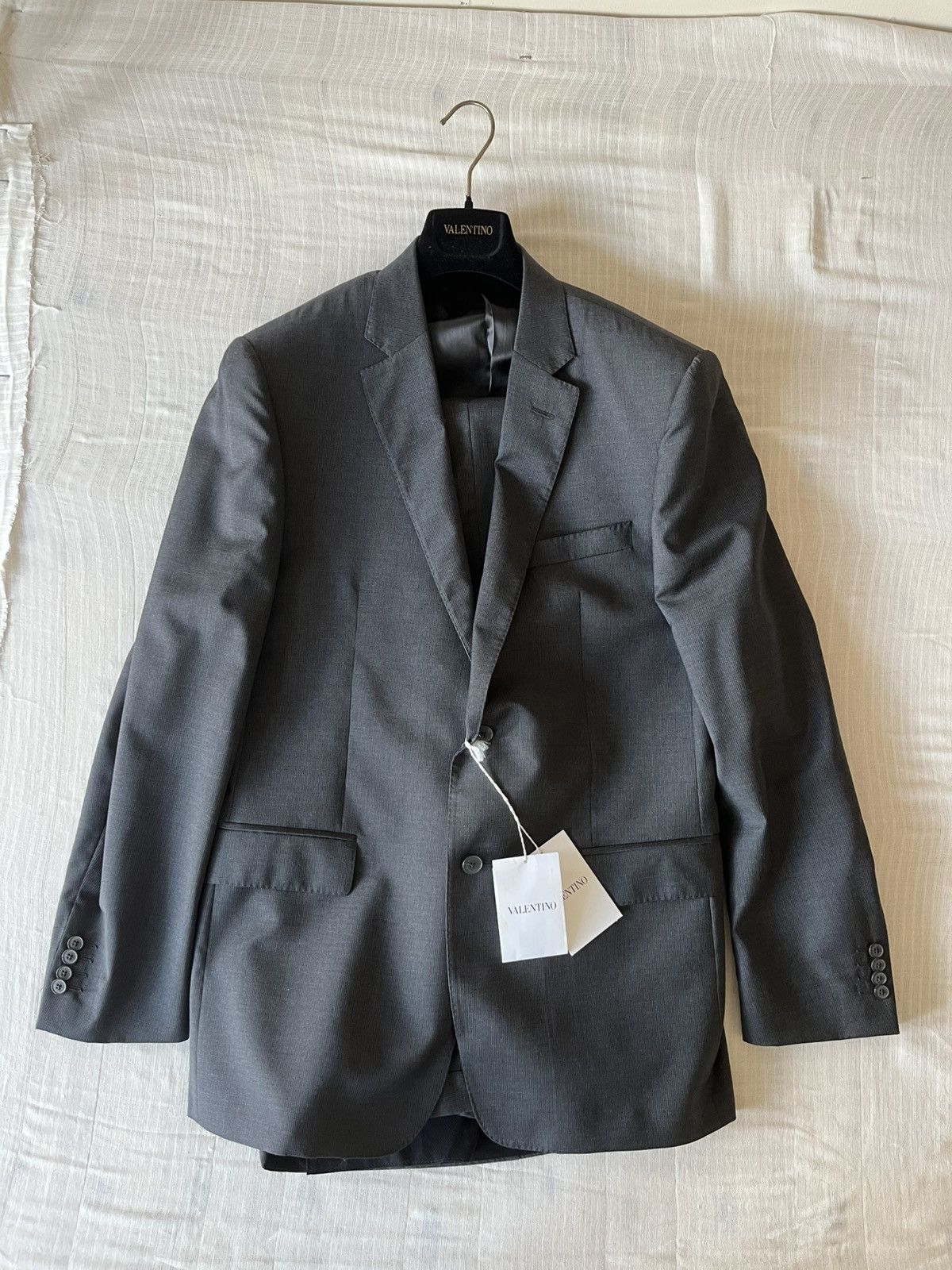 Valentino Roma suit NWT