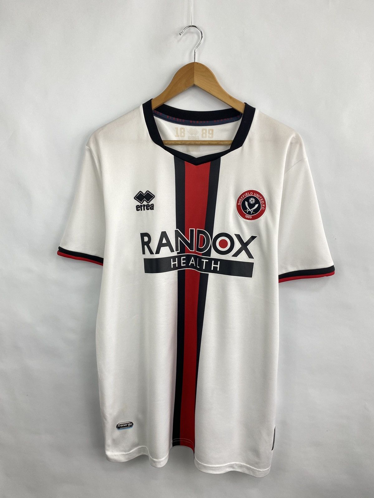 Errea 🏴󠁧󠁢󠁥󠁮󠁧󠁿 Vintage Sheffield United Errea Soccer Jersey Rare Retro Size US M / EU 48-50 / 2 - 3 Thumbnail