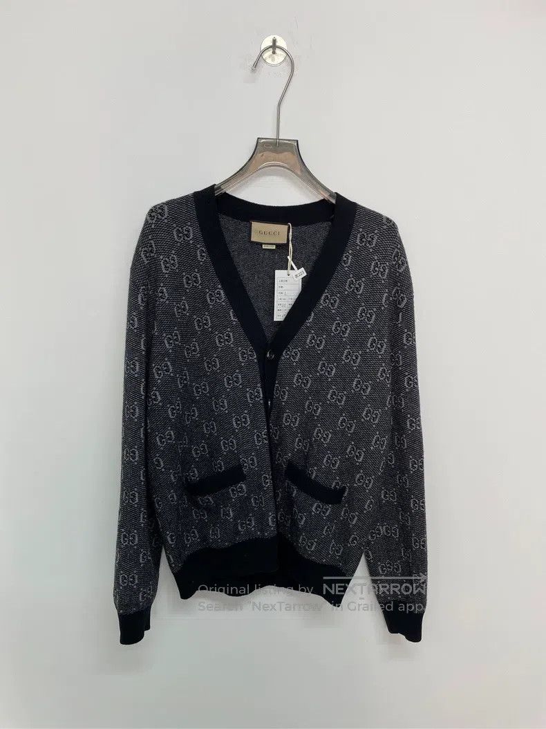 Gucci Gucci Full-printed logo knitted cardigan Size US M / EU 48-50 / 2 - 1 Thumbnail