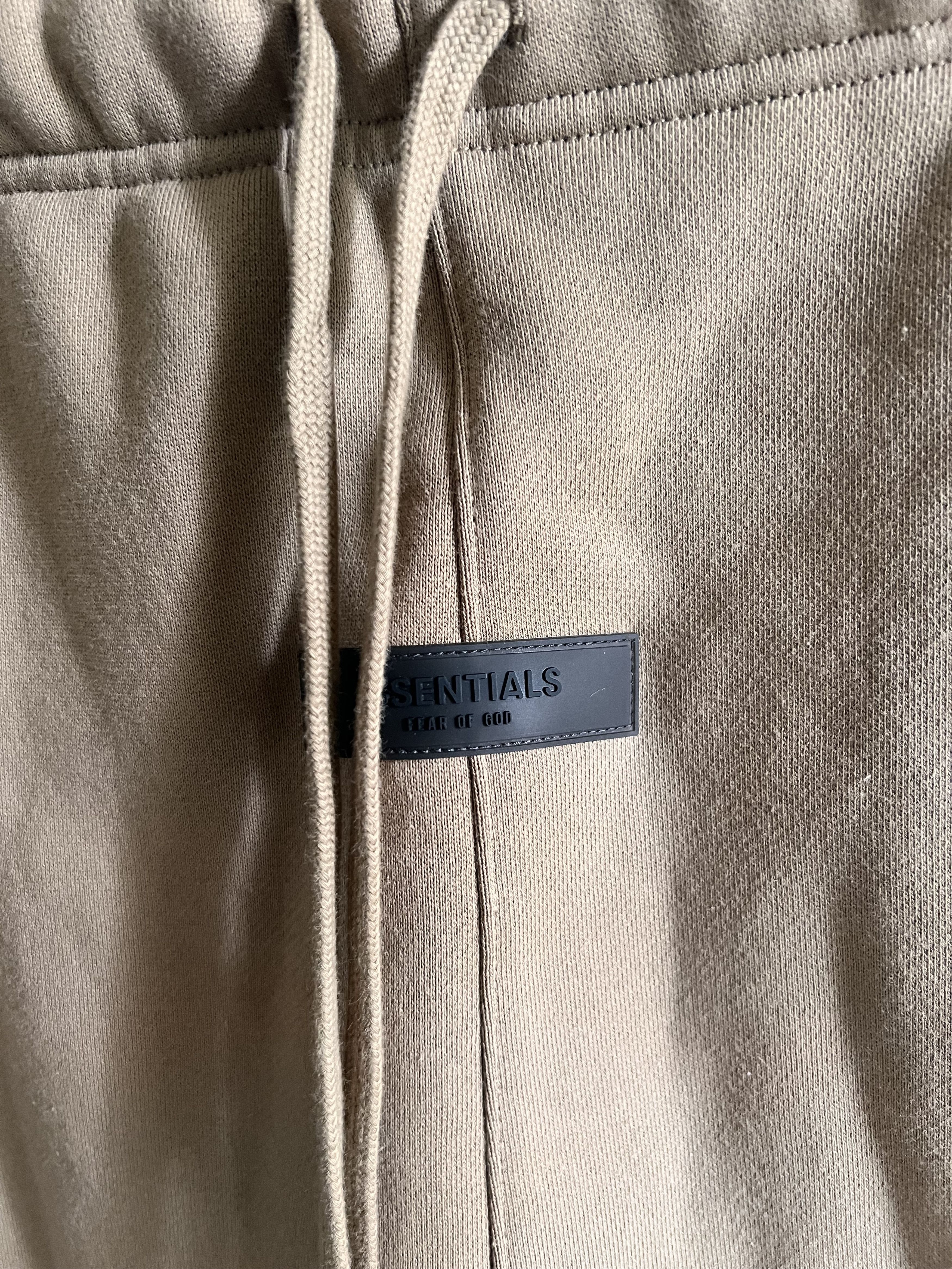 Fear of God Fear of God Essentials Relaxed Sweatpants Oak Size US 30 / EU 46 - 5 Thumbnail