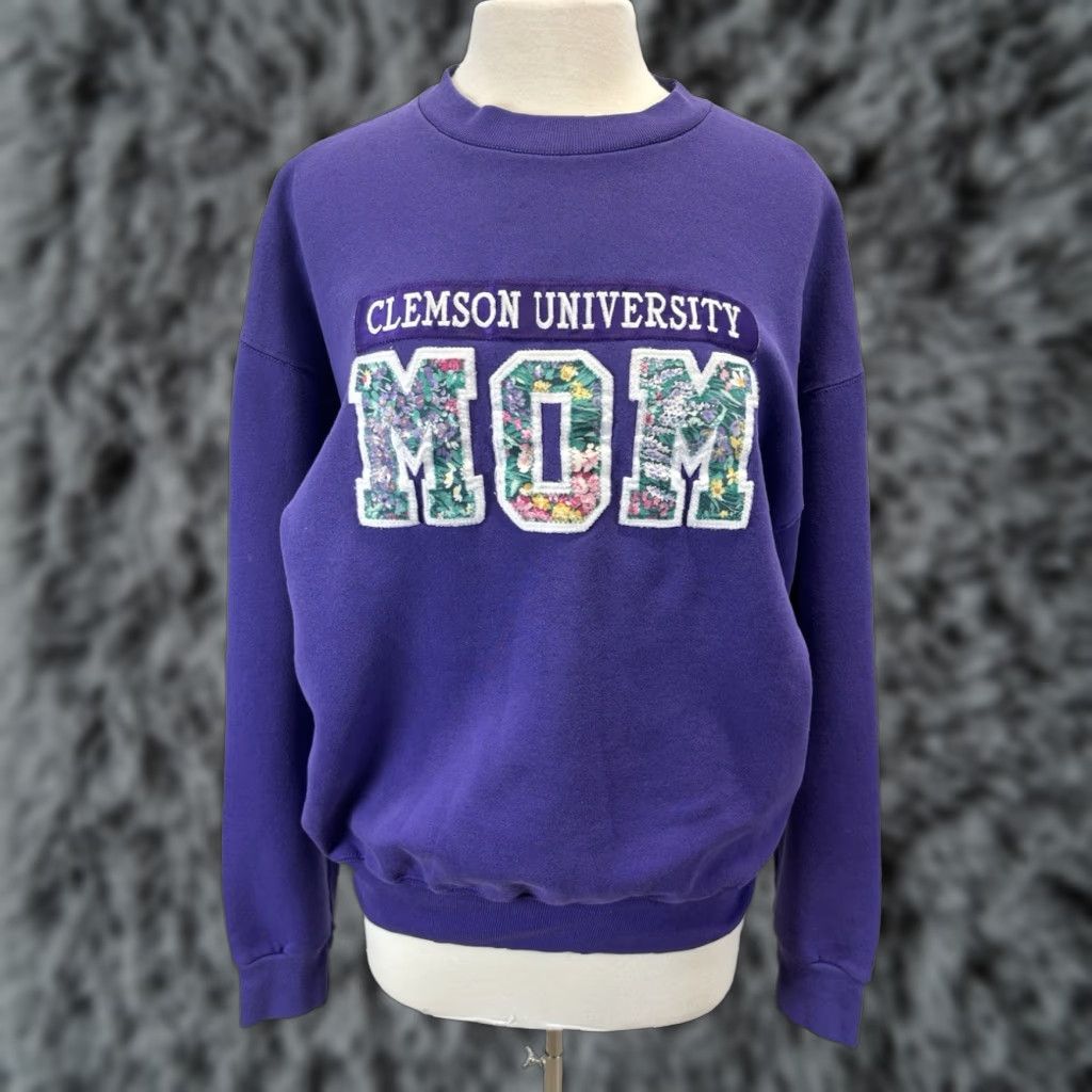 X-LARGE VINTAGE Nu Sportswear Auburn Mom Pullover Sweatshirt Women's XL Purple Floral 90s Fall Winter Size XL / US 12-14 / IT 48-50 - 1 Thumbnail