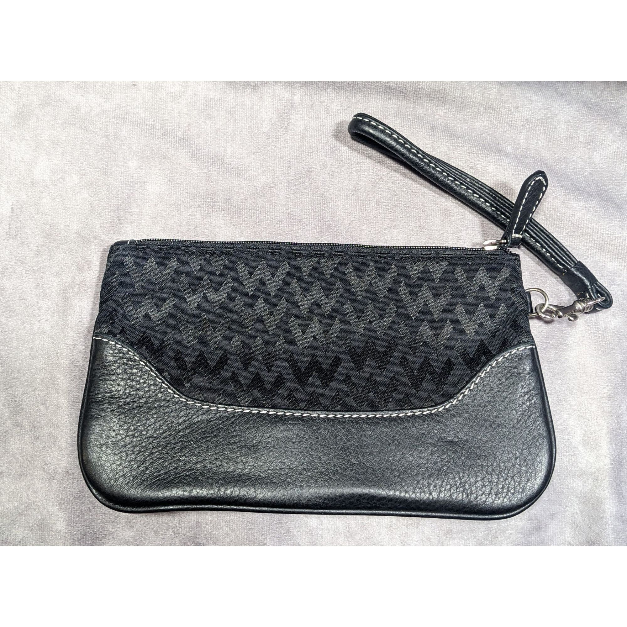 Other Wilson's Leather Gothic Black Zip Clutch/Wristlet Size ONE SIZE - 10 Thumbnail