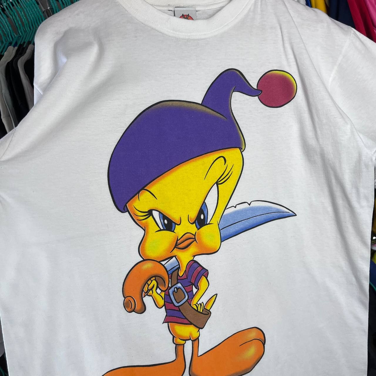 Vintage Vintage 1998 Looney Tunes Warner Bros Tweety Bird Tshirt Size US L / EU 52-54 / 3 - 5 Thumbnail