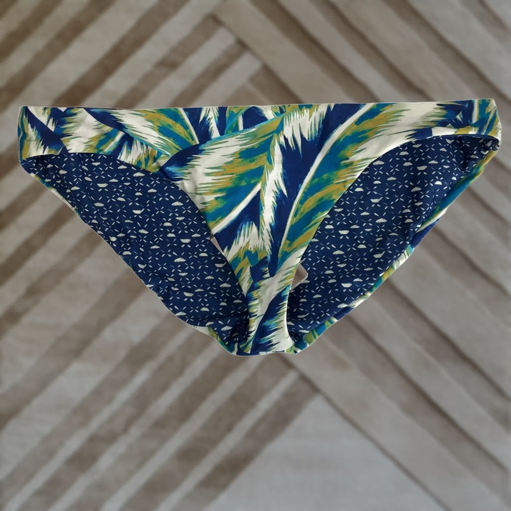 Prana VINTAGE prAna Breya Reversible Bikini Bottom Tropic Panama Blue Palm Leaf Large NWT Size 36" / US 14 / IT 50 - 1 Thumbnail