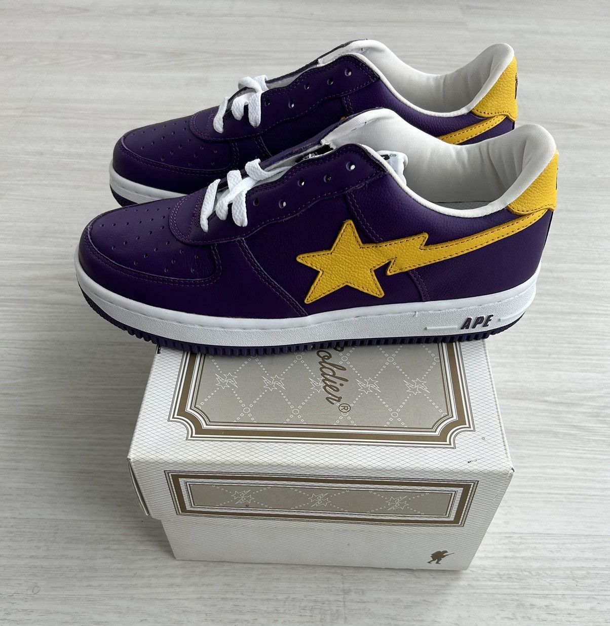 Bape VERY RARE OG 2001 A BATHING APE PURPLE BAPESTA Size US 10 / EU 43 - 2 Thumbnail