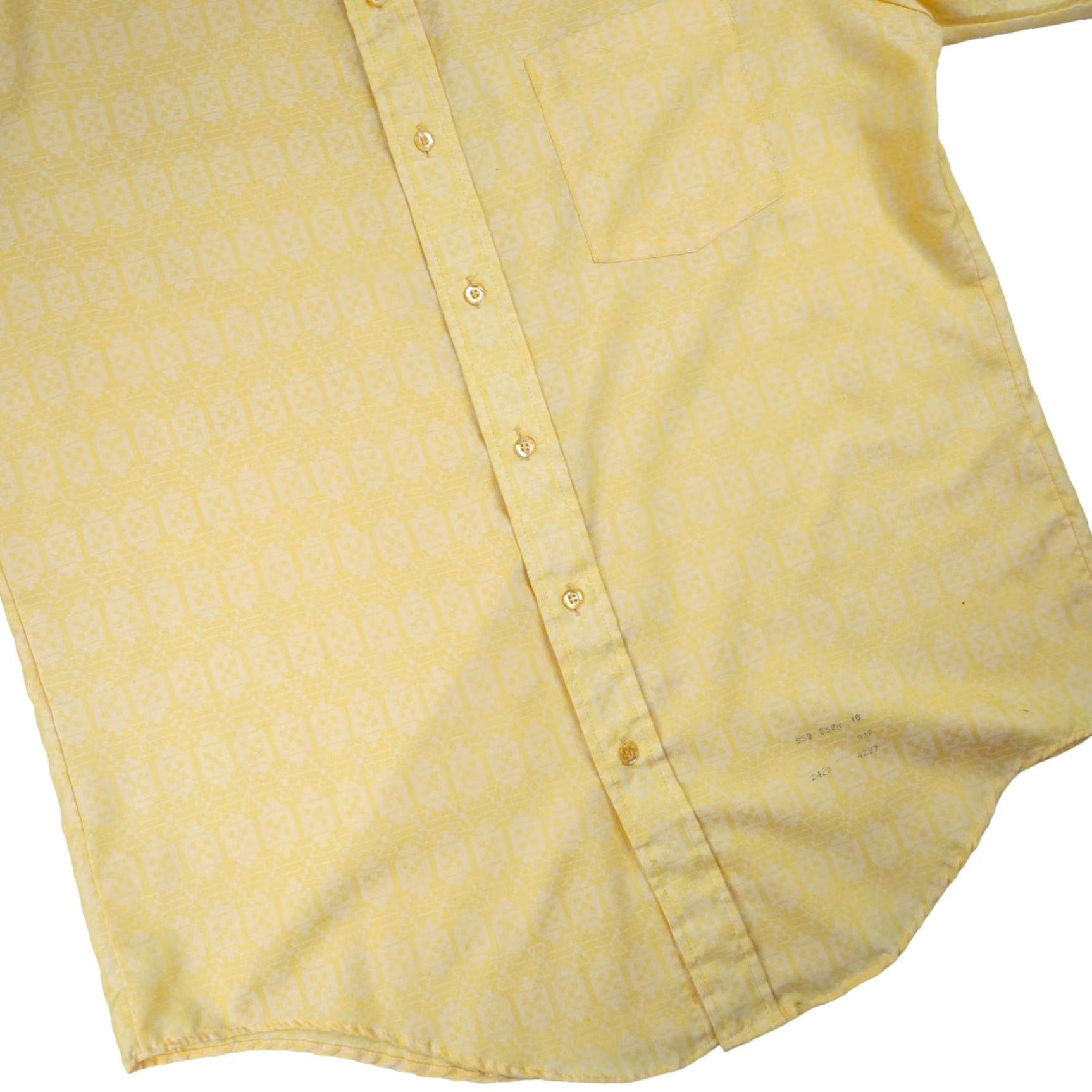 Vintage VINTAGE TownCraft Pennys Button-Up Shirt Short Sleeve Large Yellow Polyester Allover Design Mens 70s Size US L / EU 52-54 / 3 - 3 Thumbnail