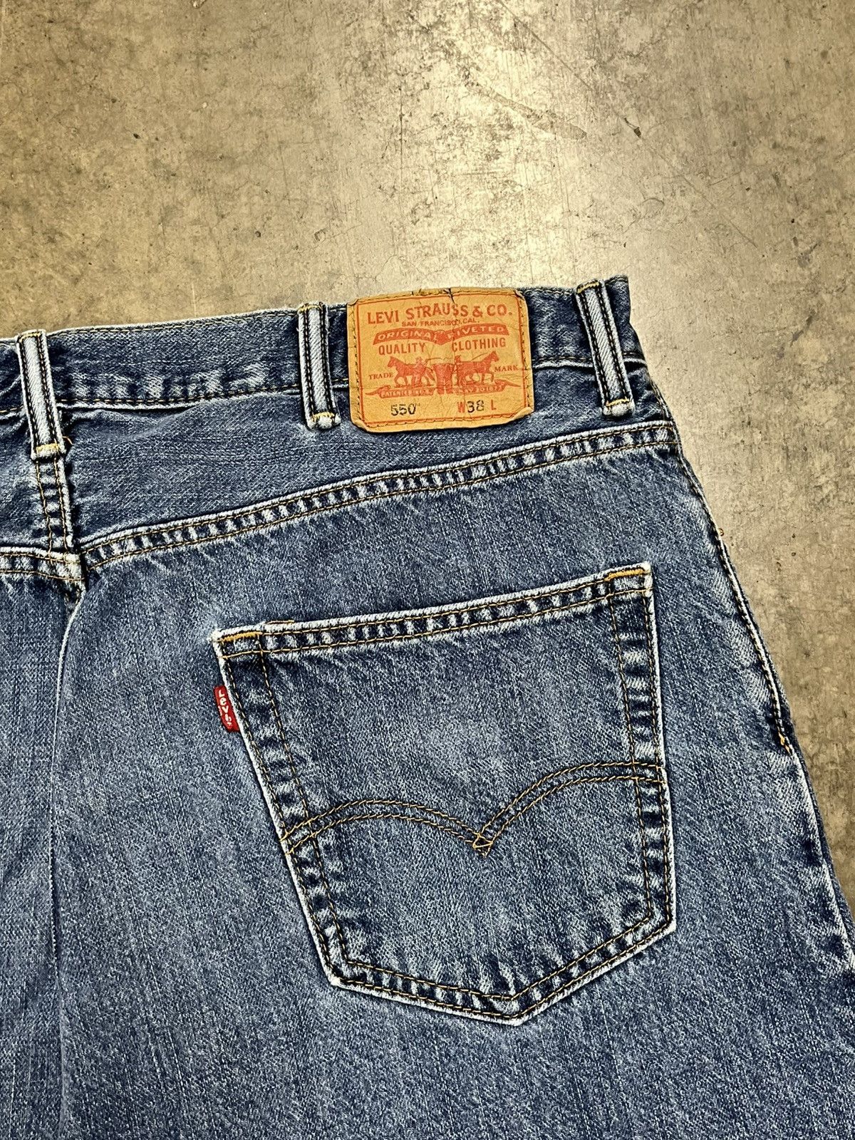 Levi's × Vintage Levi’s jorts y2k baggy fit streetwear hype rare skater Size US 36 / EU 52 - 4 Thumbnail