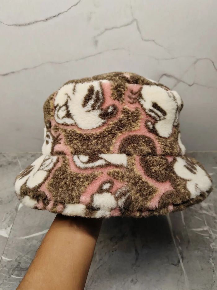 Anime × Mickey Mouse × Vintage 🔥 Vintage 🔥 Mickey Mouse Sherpa Style Bucket Hat Size ONE SIZE - 1 Thumbnail