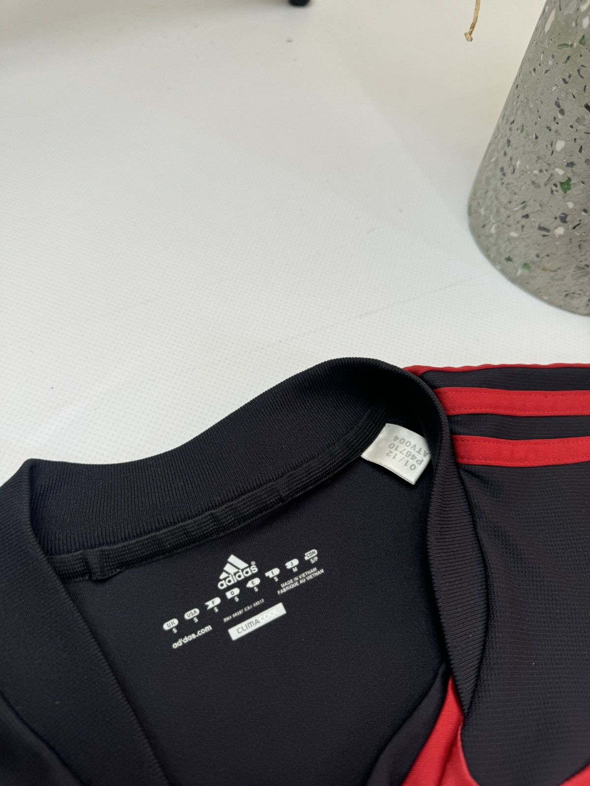 Vintage RARE VINTAGE Milan adidas soccer jersey 2012 Size US S / EU 44-46 / 1 - 7 Thumbnail