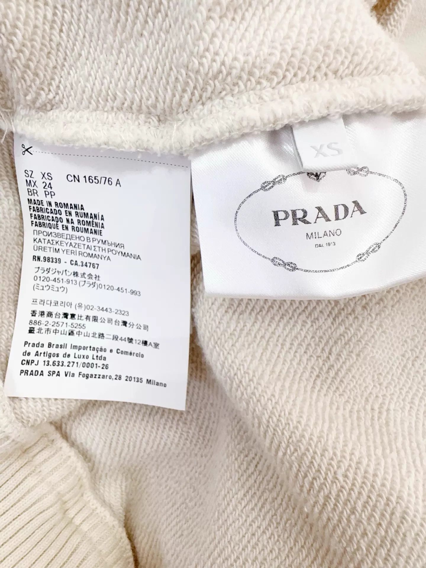 Prada Prada XS New Sweatshirt w/ Tags Size XS / US 0-2 / IT 36-38 - 5 Thumbnail