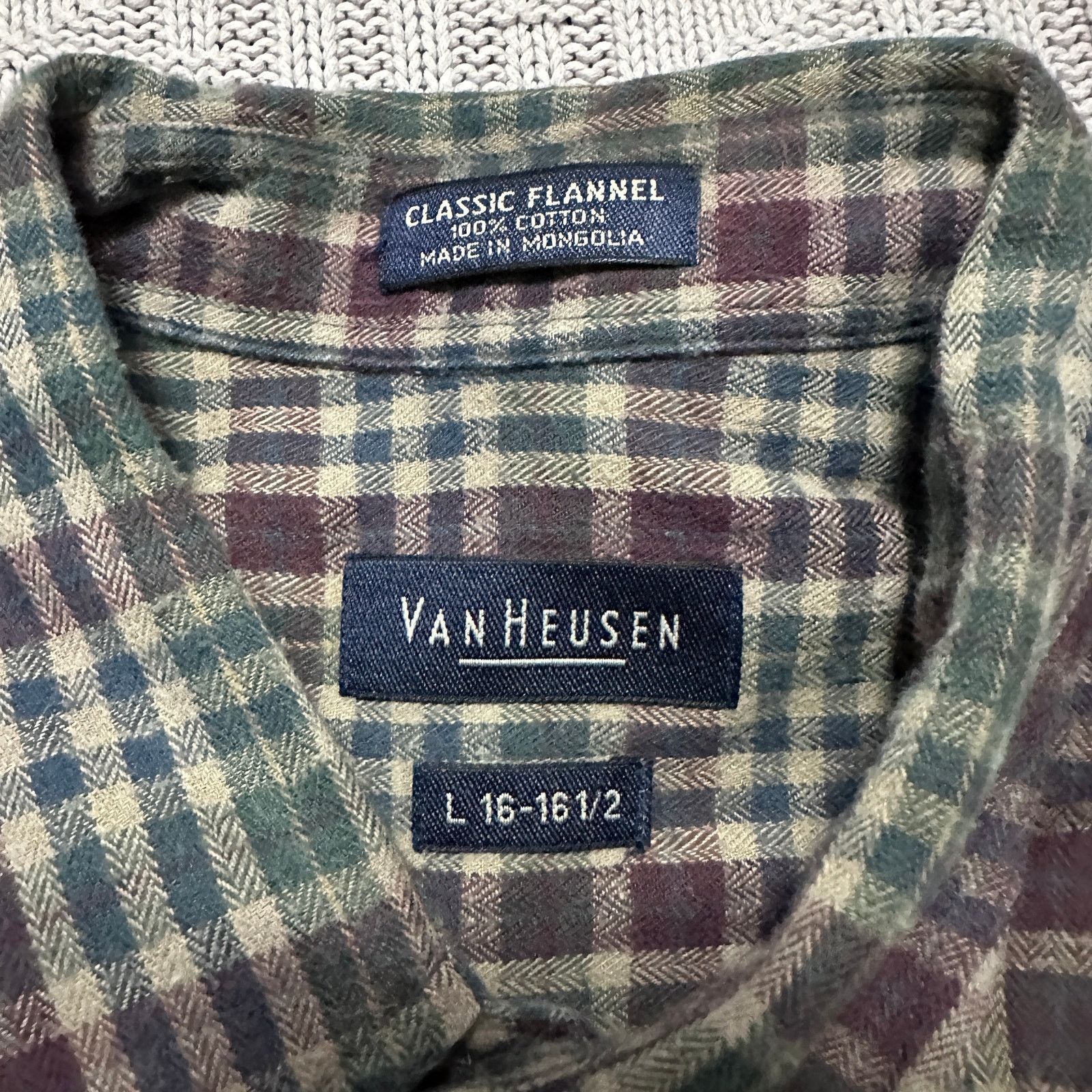 Van Heusen Van Heusen green plaid flannel button down Size US L / EU 52-54 / 3 - 5 Thumbnail