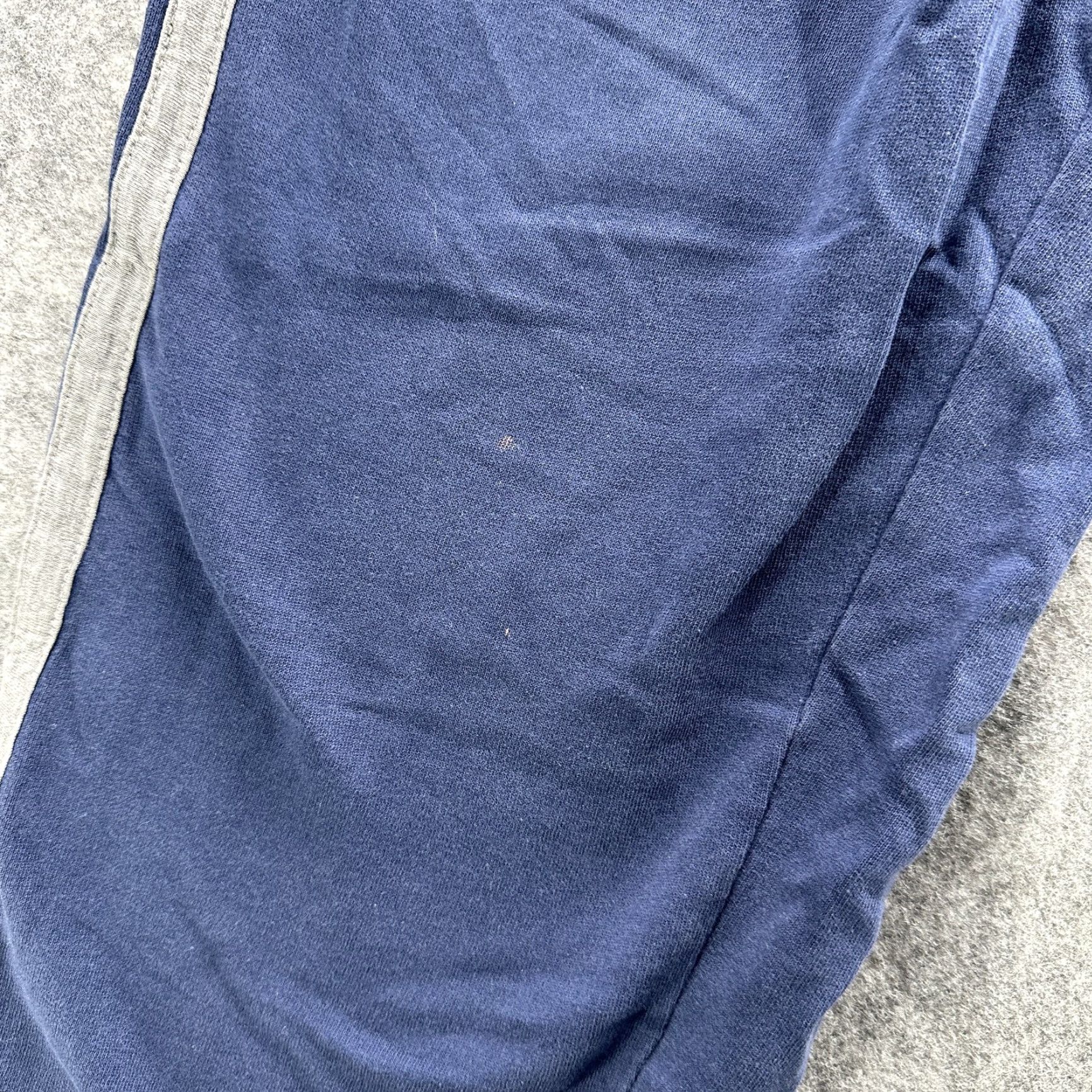 Vintage Aéropostale Pants Mens S Navy Blue Athletic Track Stripe Joggers Logo Gym Shirt? Size US 29 - 6 Thumbnail