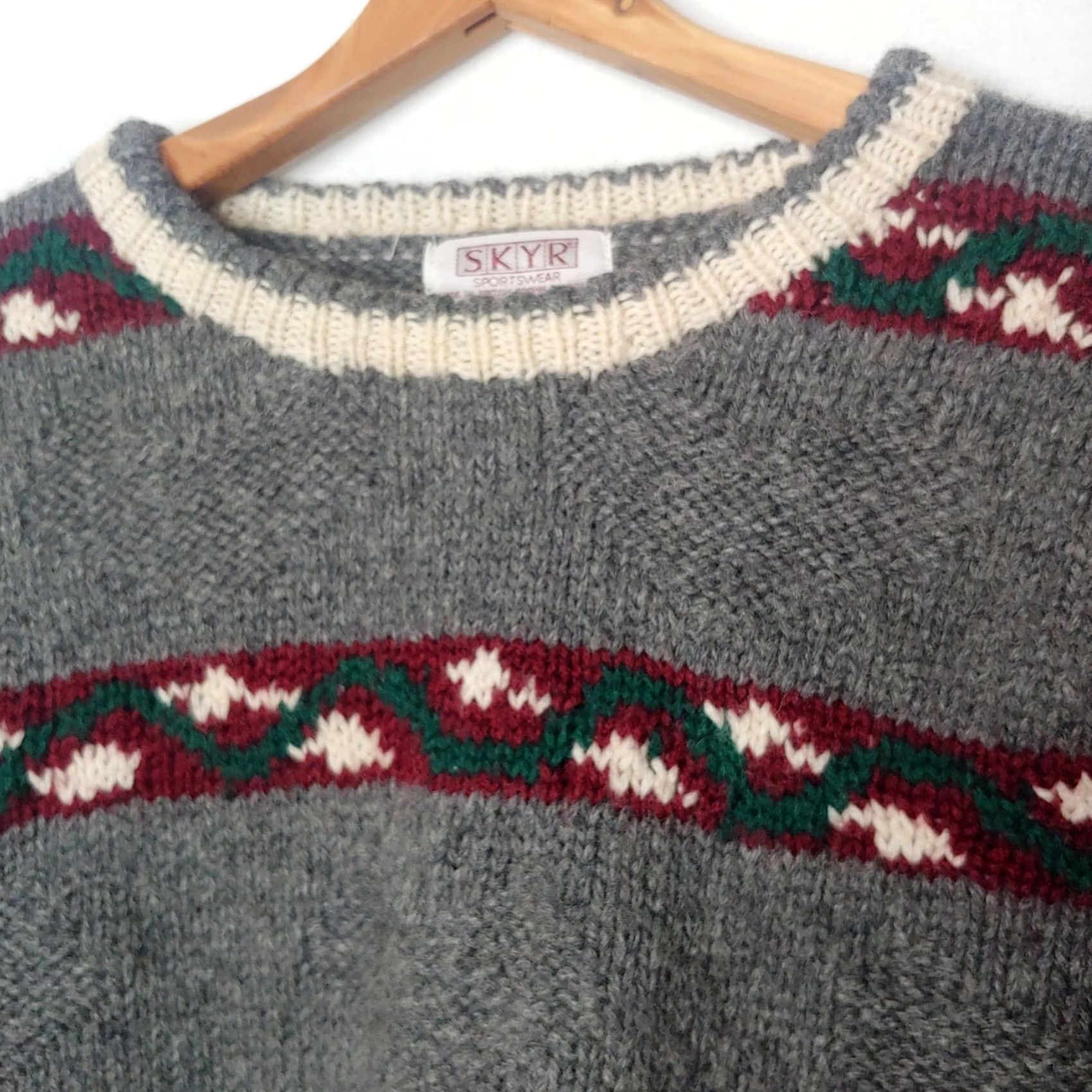 Vintage VINTAGE Skyr Sweater Wool Gray Striped Pullover Crew Neck Long Sleeve Medium Women, Regular, Fall Winter, Ski, Casual, Travel, Dry Clean Only Size M / US 6-8 / IT 42-44 - 3 Thumbnail