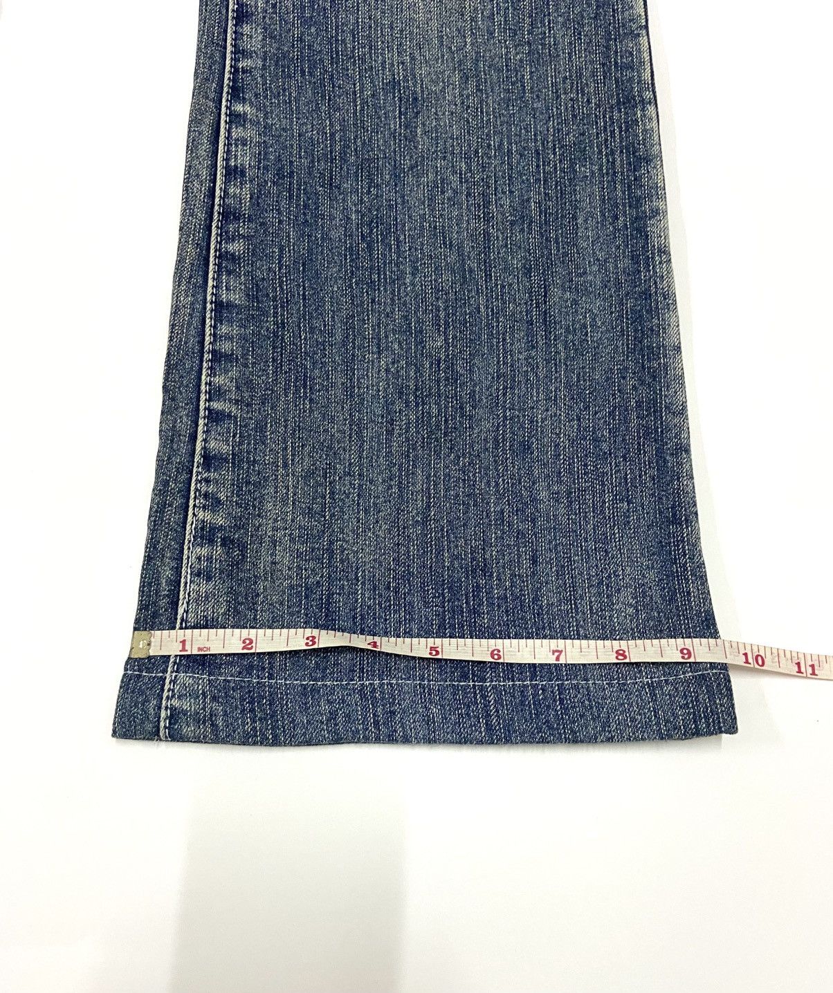 Victoria Beckham VICTORIA BECKHAM ROCK N REPUBLIC FLARE JEANS Size 28" / US 6 / IT 42 - 10 Thumbnail