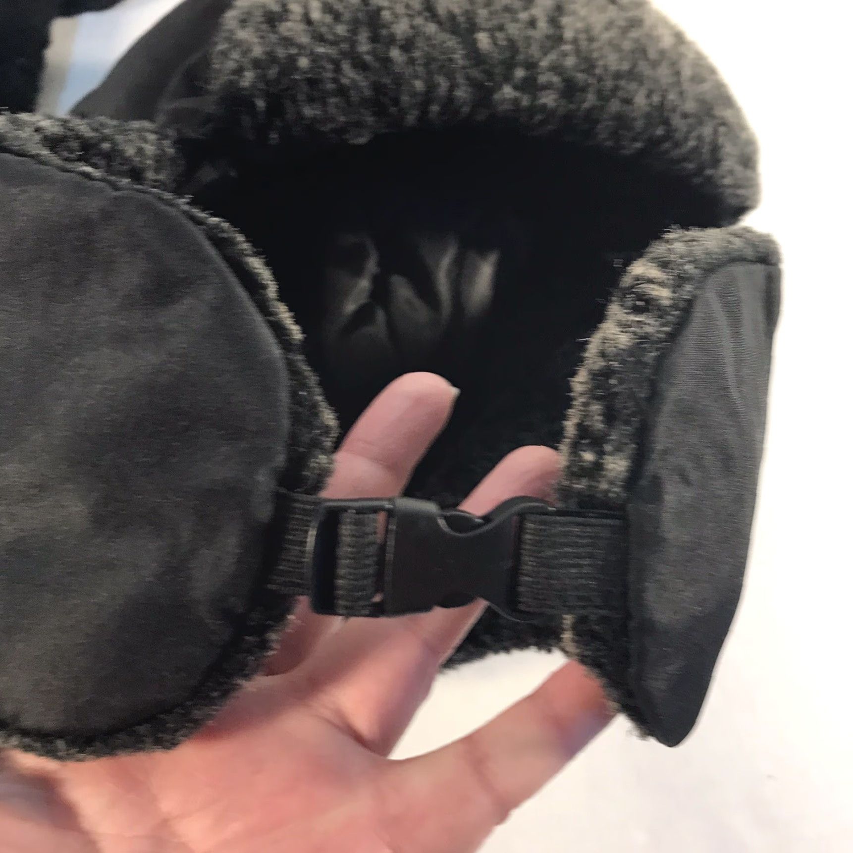 Vintage Unbranded Lot Of 2 Black Quilted Trapper Hats OSFA Size ONE SIZE - 3 Thumbnail