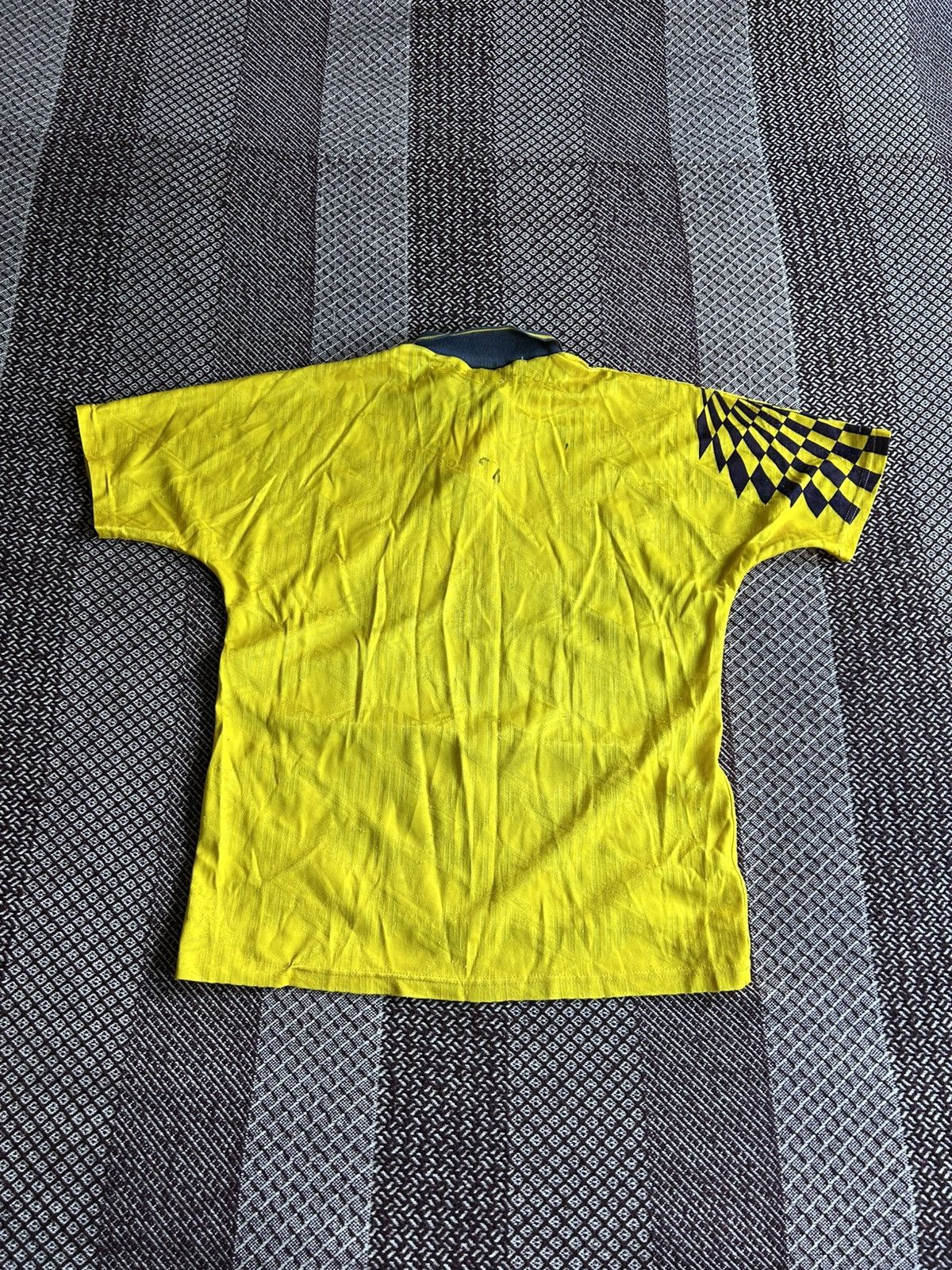 Umbro Umbro Vintage Tottenham Hotspurs FC 1991-95 Football Jersey Size US M / EU 48-50 / 2 - 13 Thumbnail