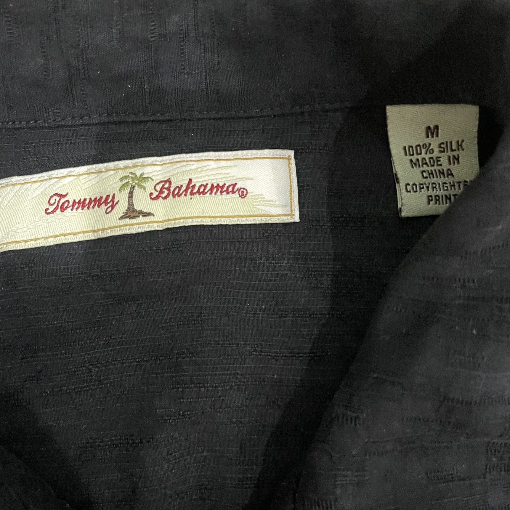 Tommy Bahama Tommy Bahama Men’s Black Silk Textured Short Sleeve Hawaiian Button-Up Shirt M Size US M / EU 48-50 / 2 - 2 Thumbnail