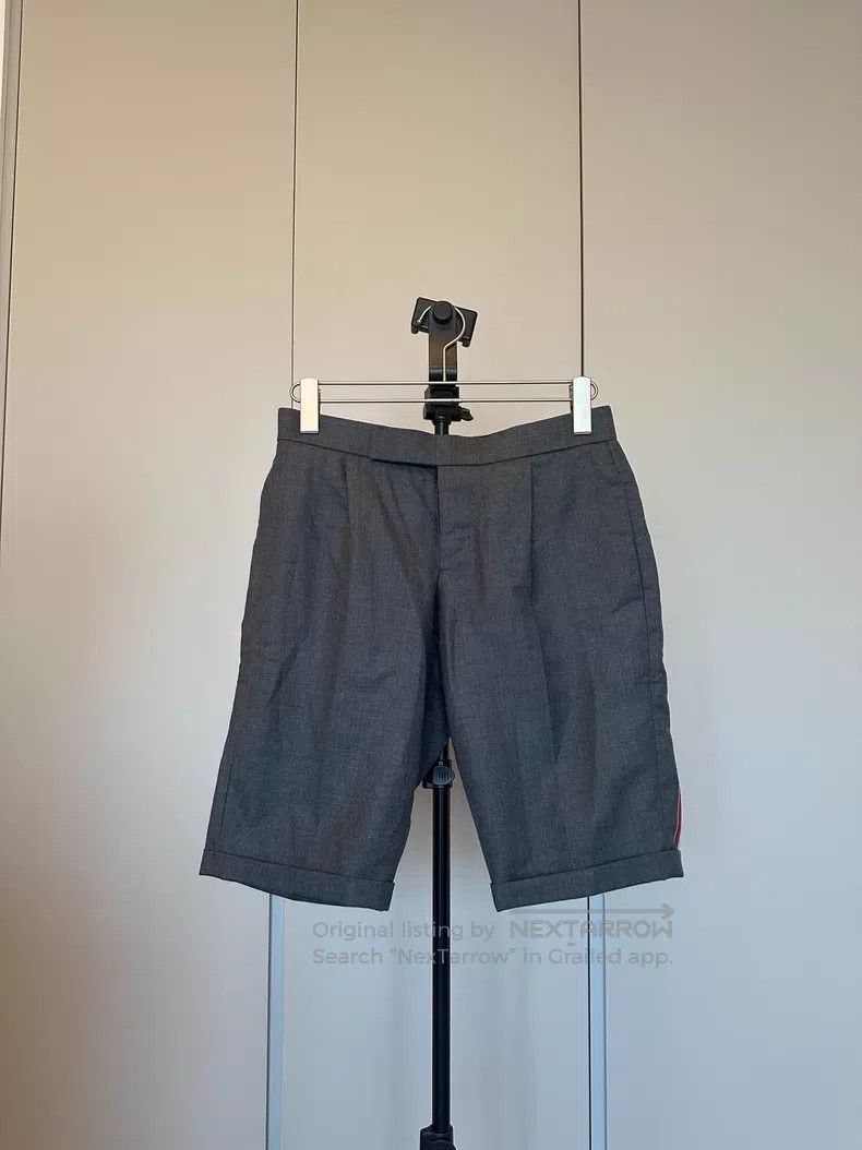 Thom Browne Thom Browne size 1 Gray wool shorts Size US 30 / EU 46 - 1 Thumbnail