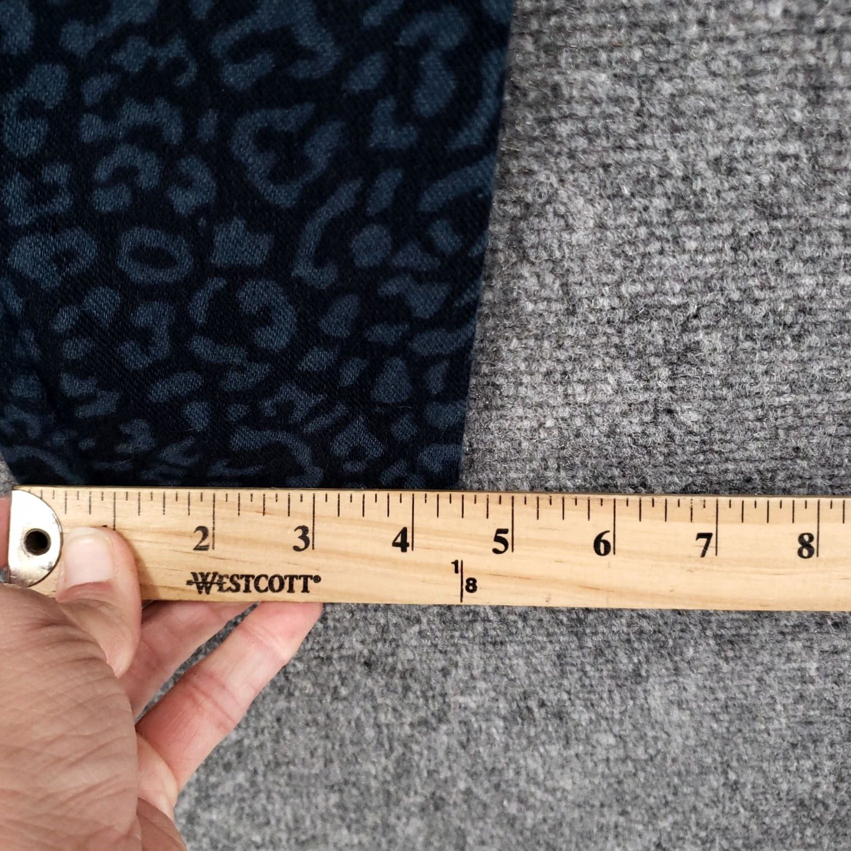 Spanx Spanx Leggings Womens 28 Blue Denim Leopard Print Ankle High Rise Pull On Shirt, Leggings, Denim Leopard, 28, Womens, Spanx Size 28" / US 6 / IT 42 - 4 Thumbnail