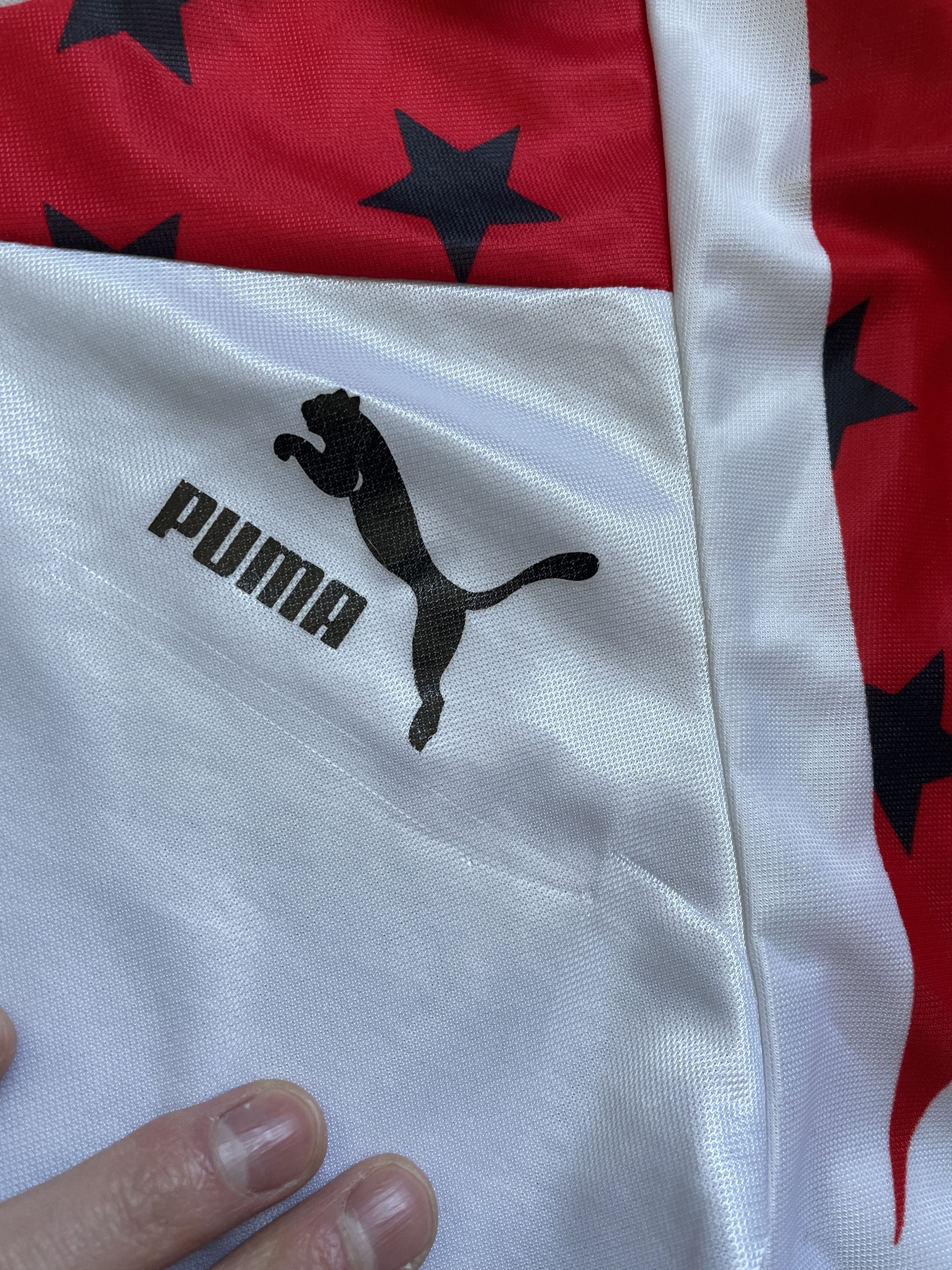 Puma VINTAGE PUMA 90S \WHITE RED BLOKECORE STAR TEMPLATE JERSEY Size US L / EU 52-54 / 3 - 3 Thumbnail