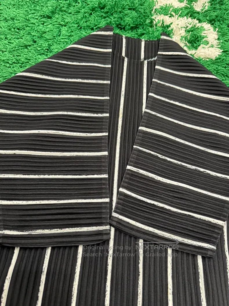 Issey Miyake Issey Miyake Pleated Striped Short Sleeve Size US M / EU 48-50 / 2 - 3 Thumbnail